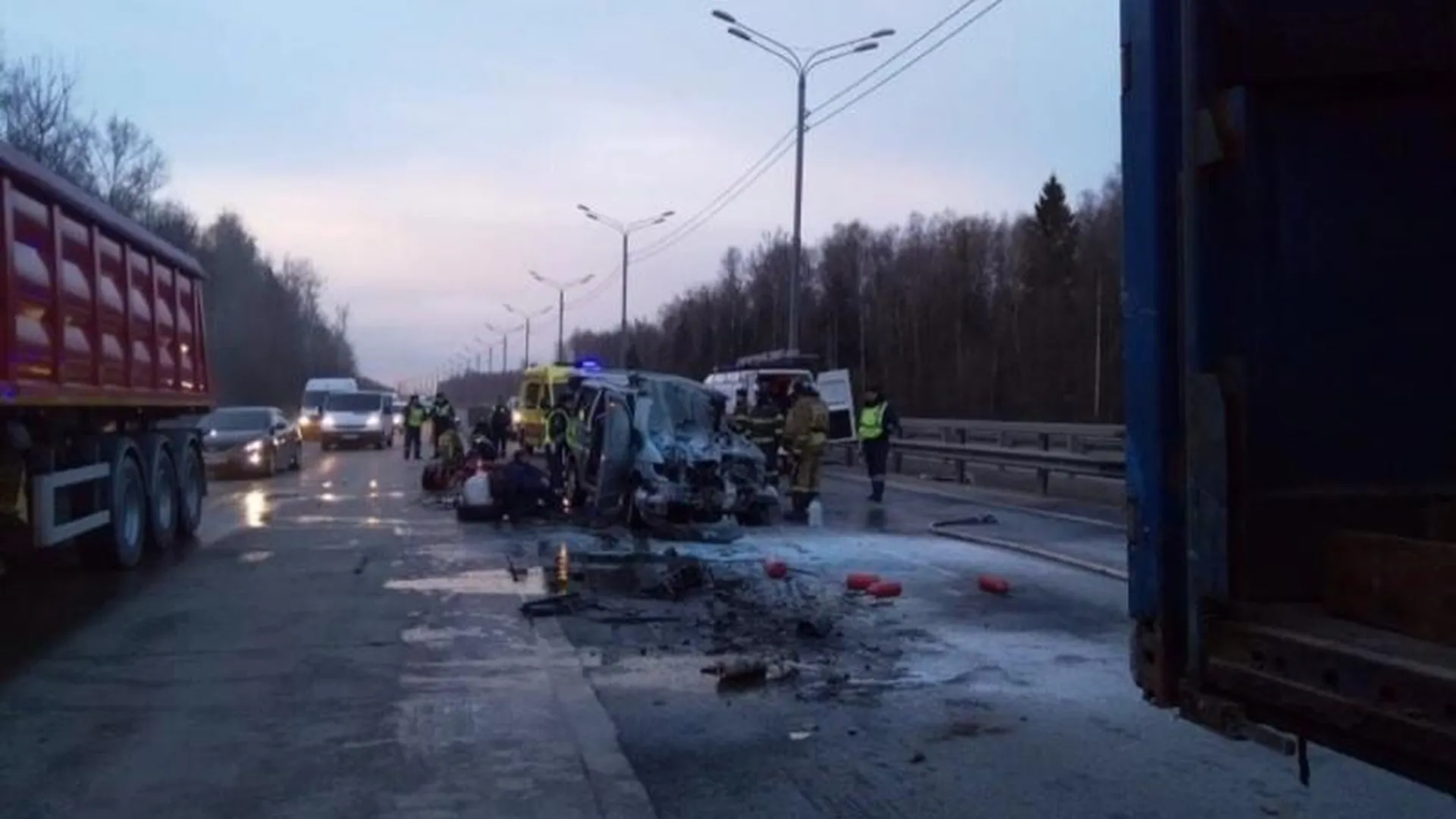 Шесть человек погибли в крупном ДТП под Домодедово