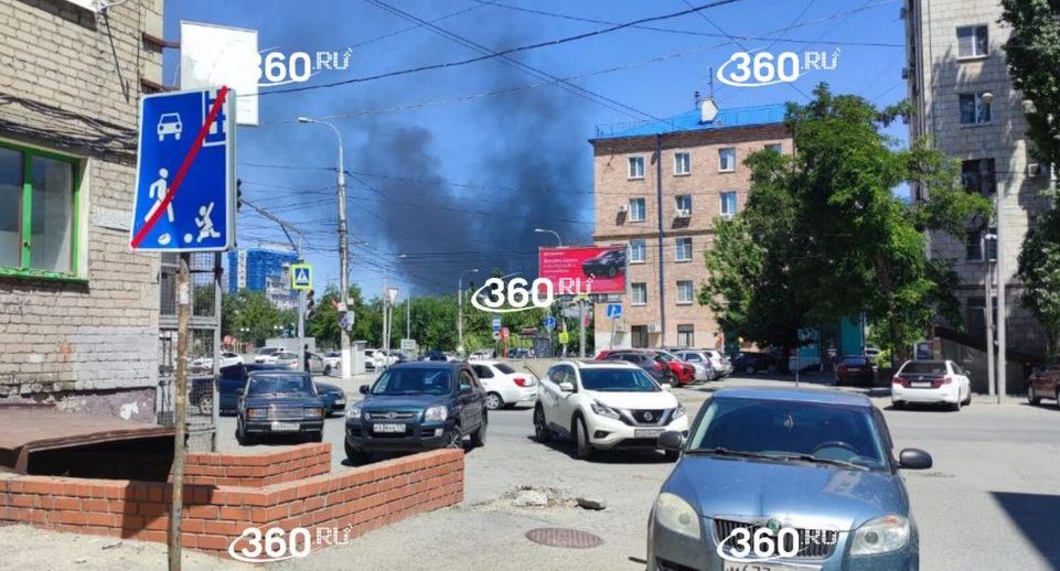 Видео 360.ru: в Волгограде вспыхнул крупный пожар в строящемся ЖК «Урбан»