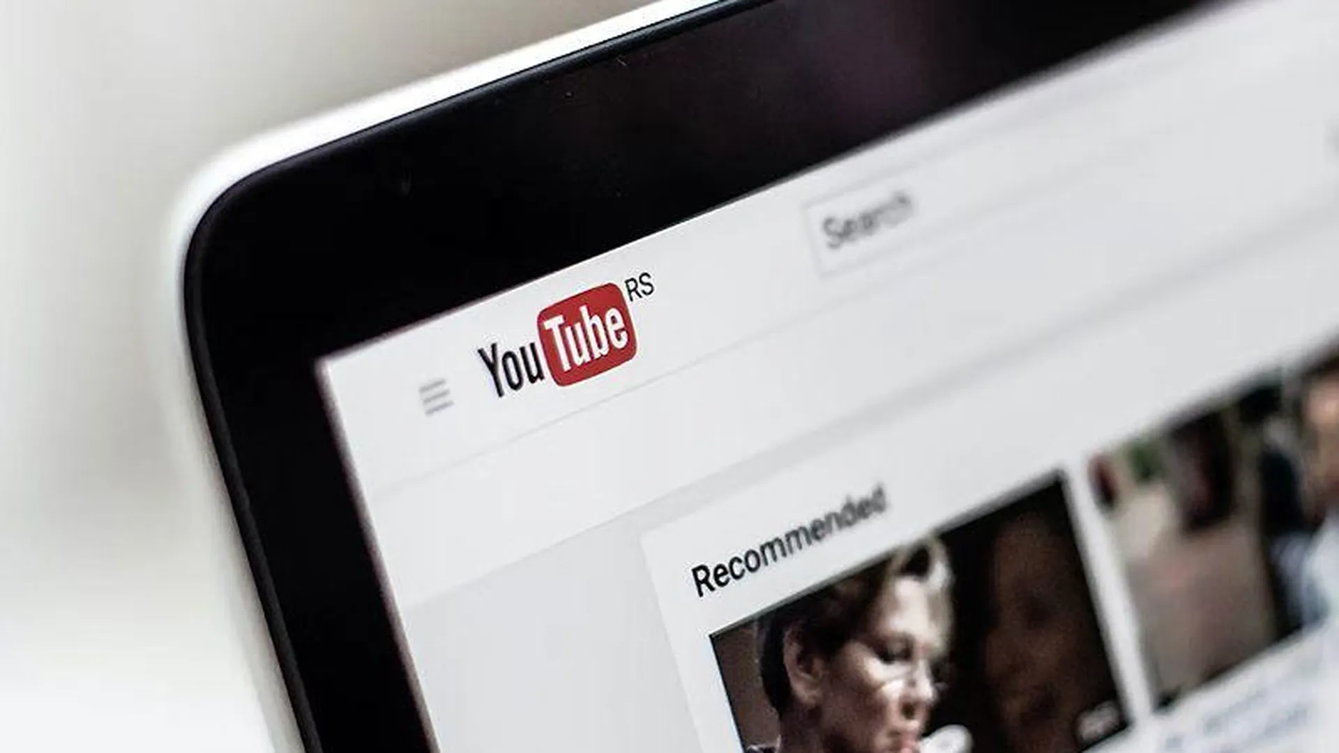 Необычные нововведения YouTube шокировали пользователей по всему миру