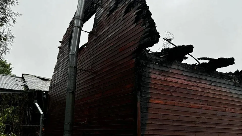 Трое взрослых и младенец погибли при пожаре в частном доме в Подмосковье