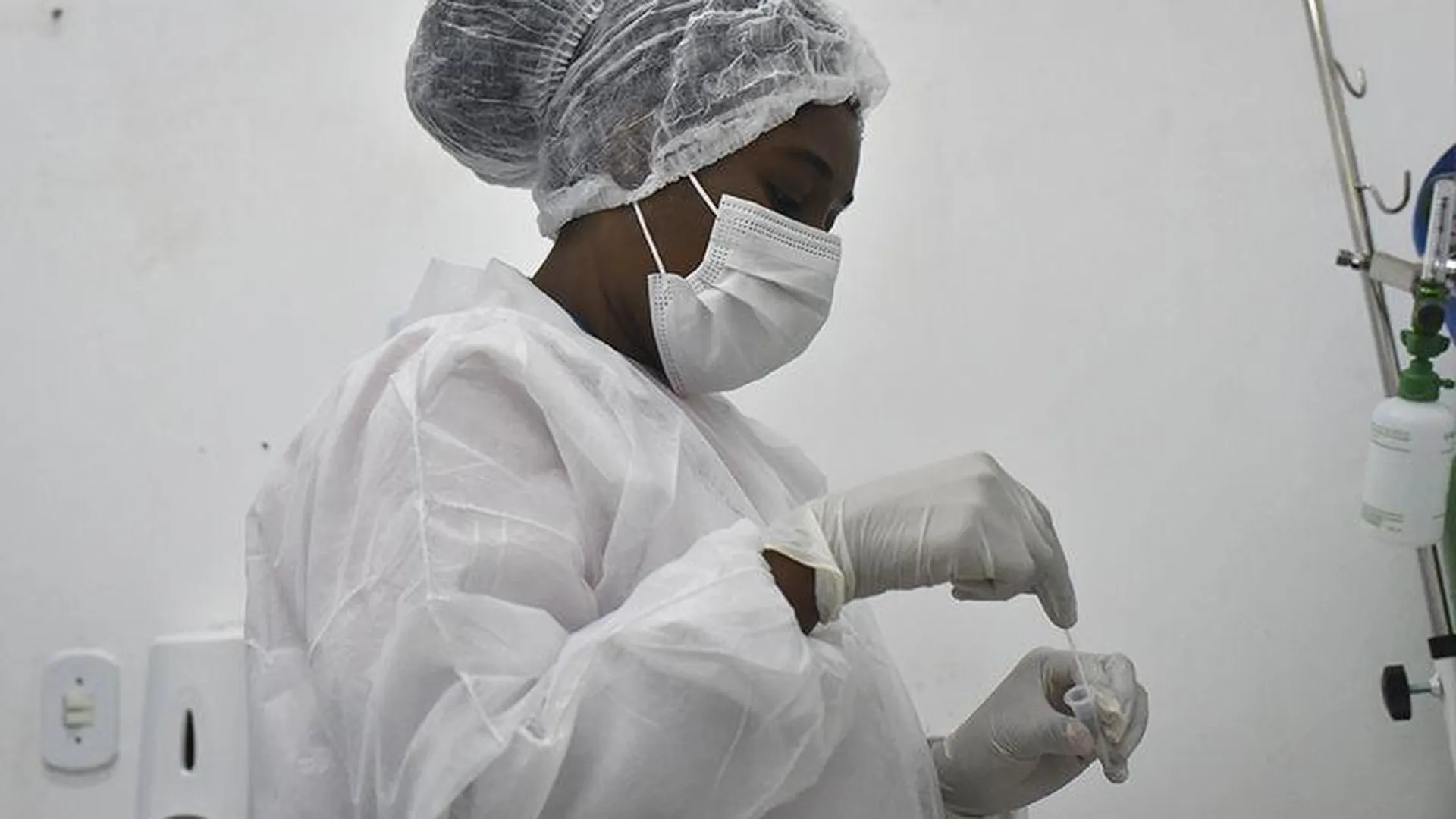 Вирусолог Альтштейн рассказал, охватит ли мир неизвестная инфекция из Танзании