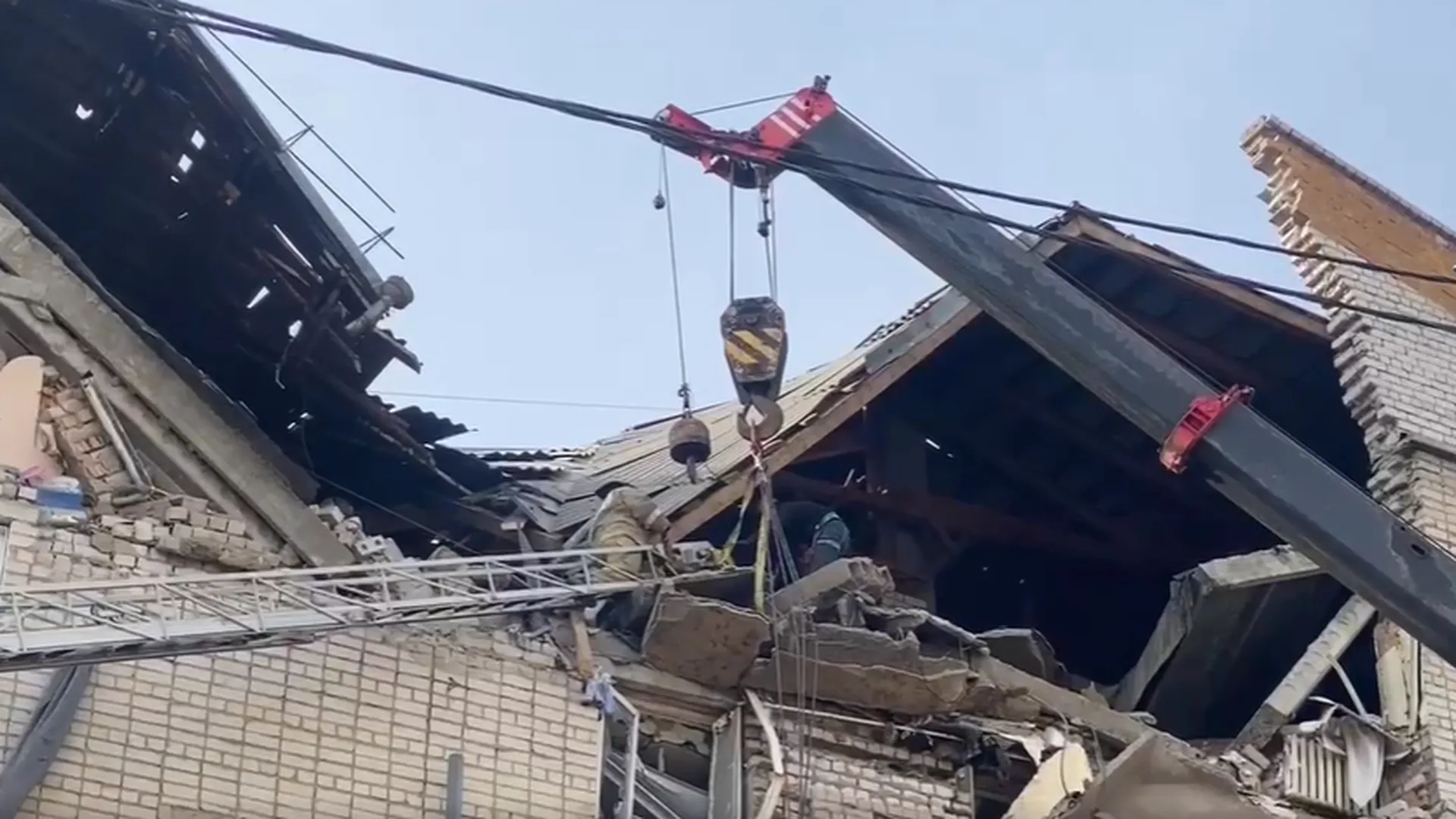 Еще одного ребенка спасли из-под завалов дома в Чите после взрыва газа