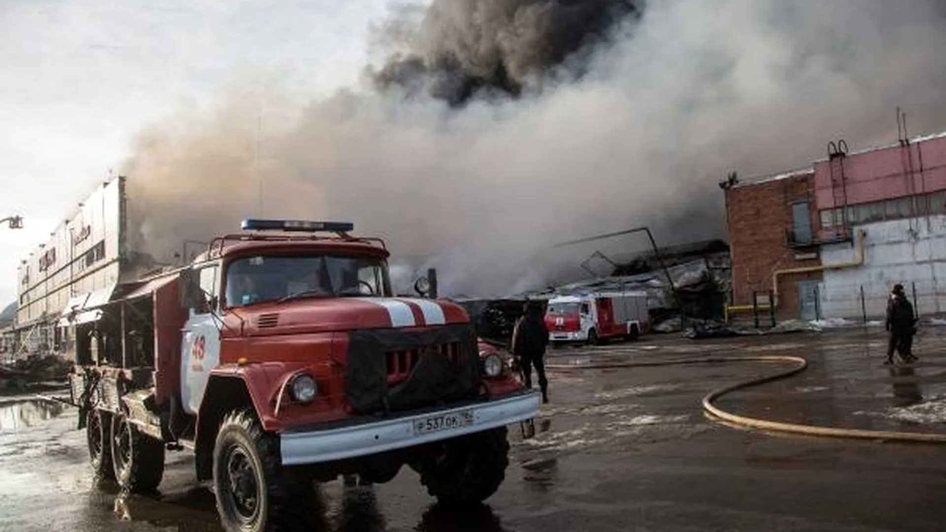 БМВ выгорел дотла на Рублевском шоссе