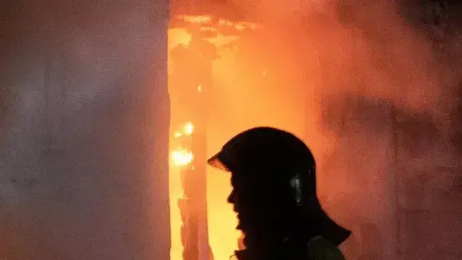 Один человек погиб при пожаре в Татарстане после взрыва газового баллона