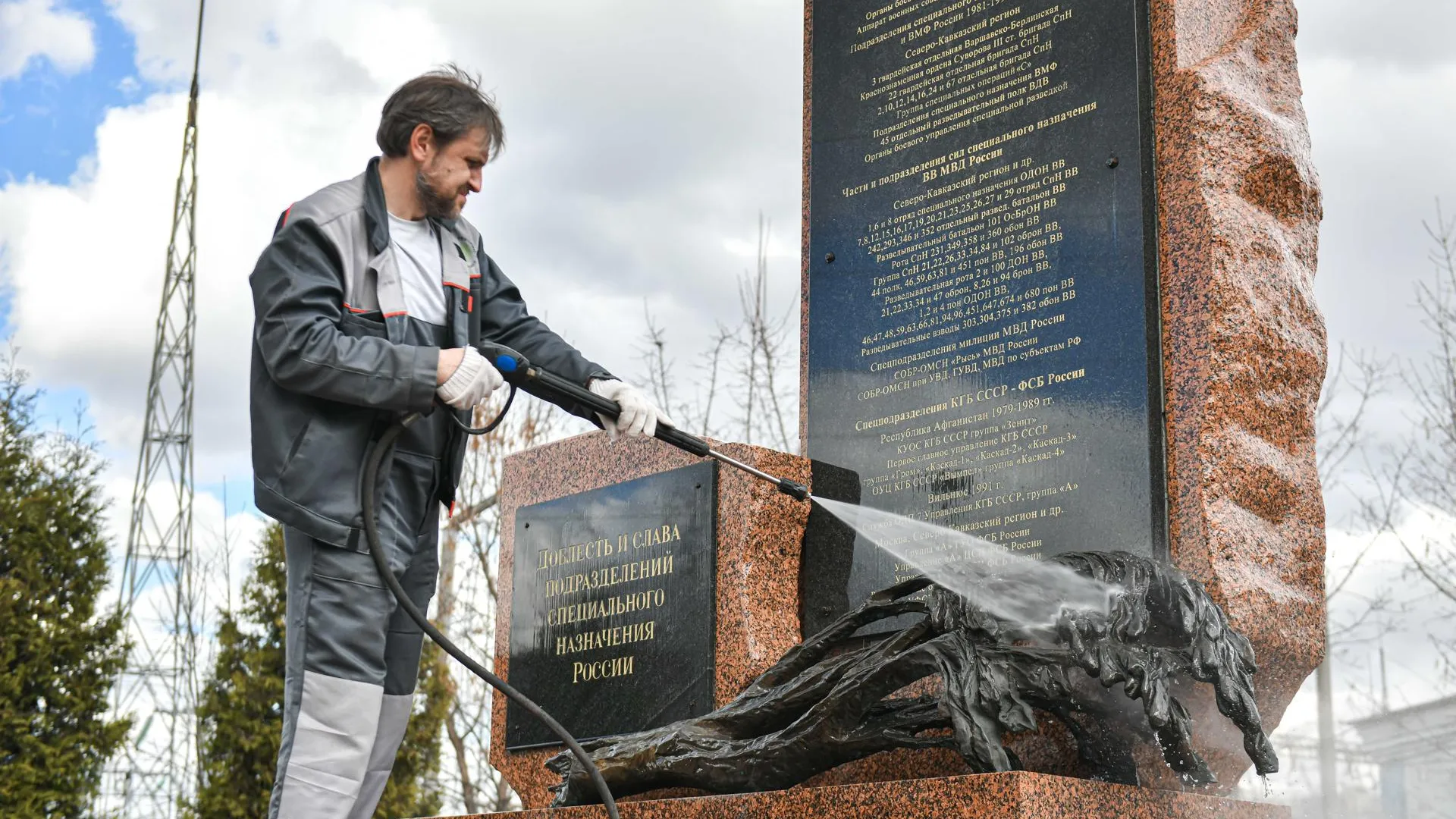 Свыше 80 памятников в Химках облагородили ко Дню Победы