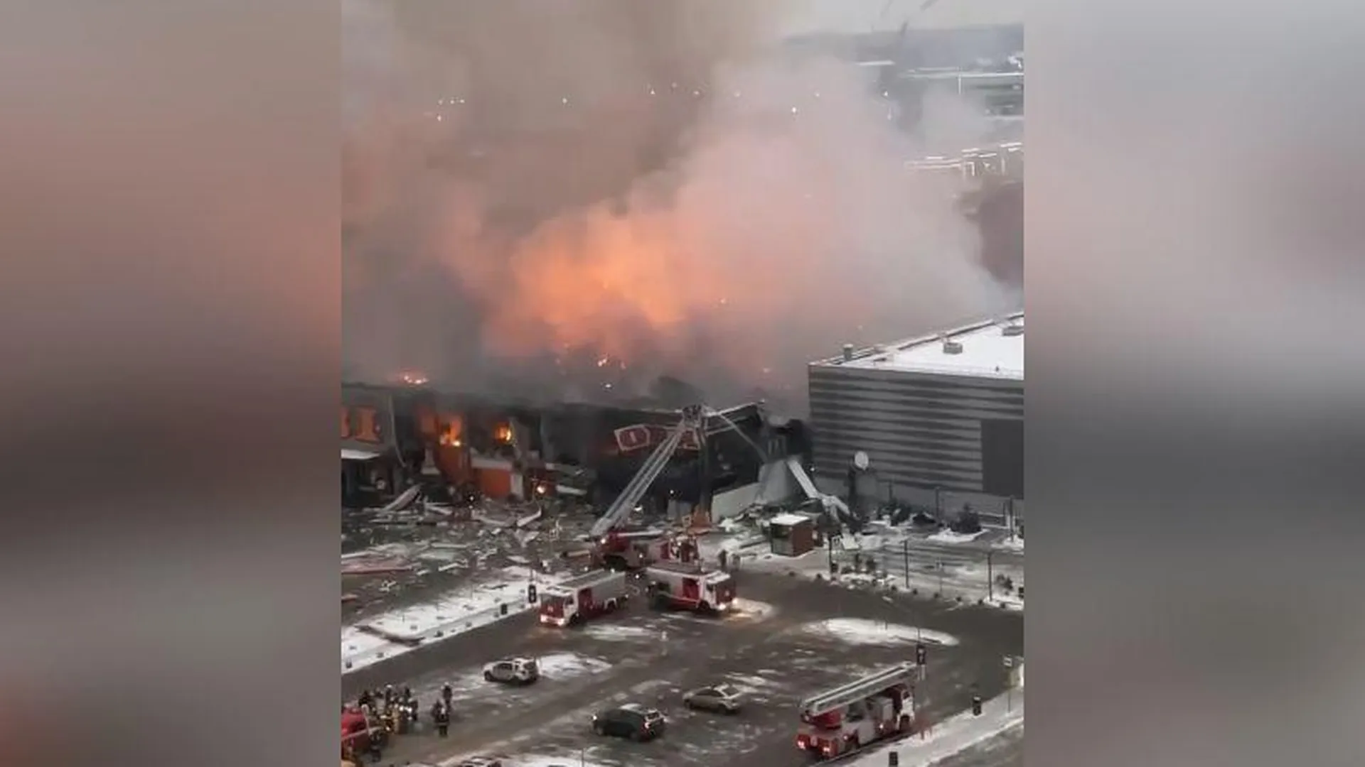 В торговых центрах «Мега» усилят меры безопасности после пожара в Химках
