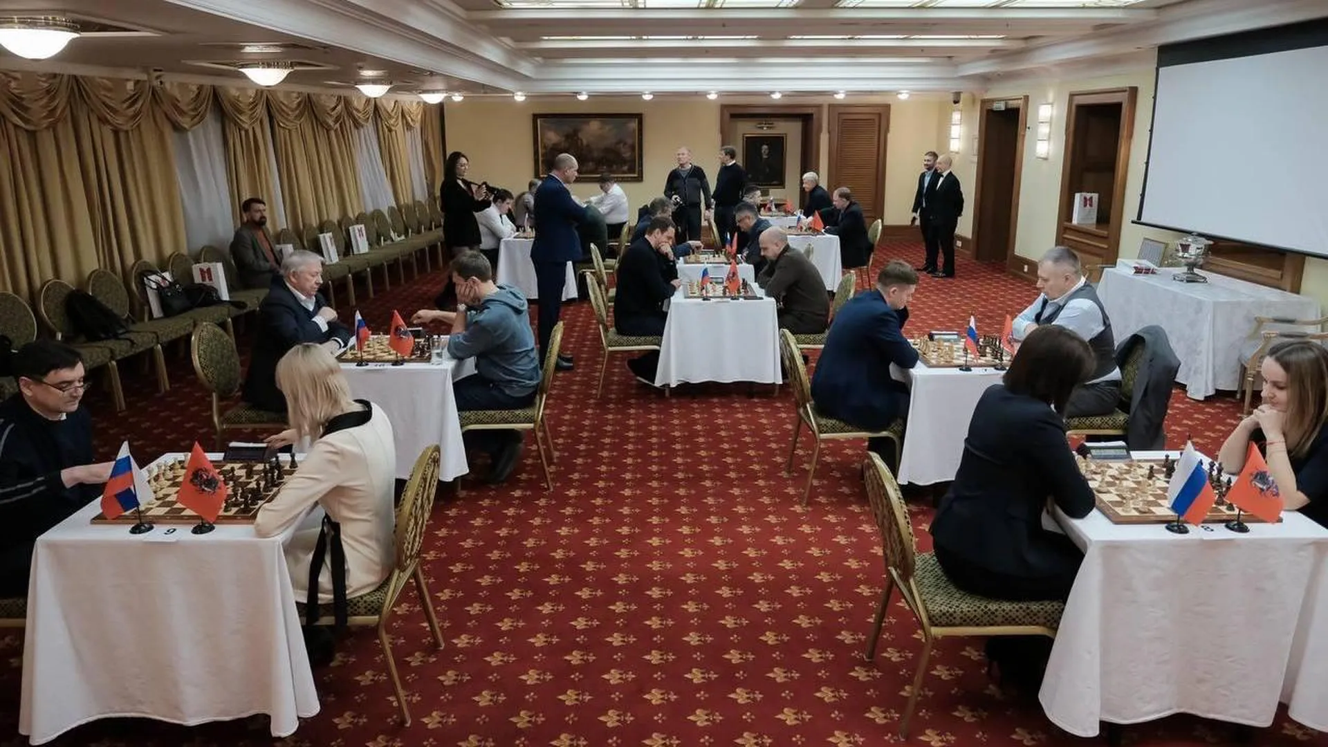 Товарищеский матч между федерациями шахмат Московской области и Москвы состоялся в отеле «Националь»