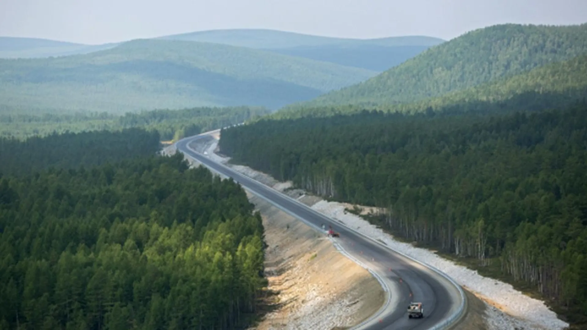 В Приамурье выделили почти 11 млрд рублей на ремонт дорог и мостов