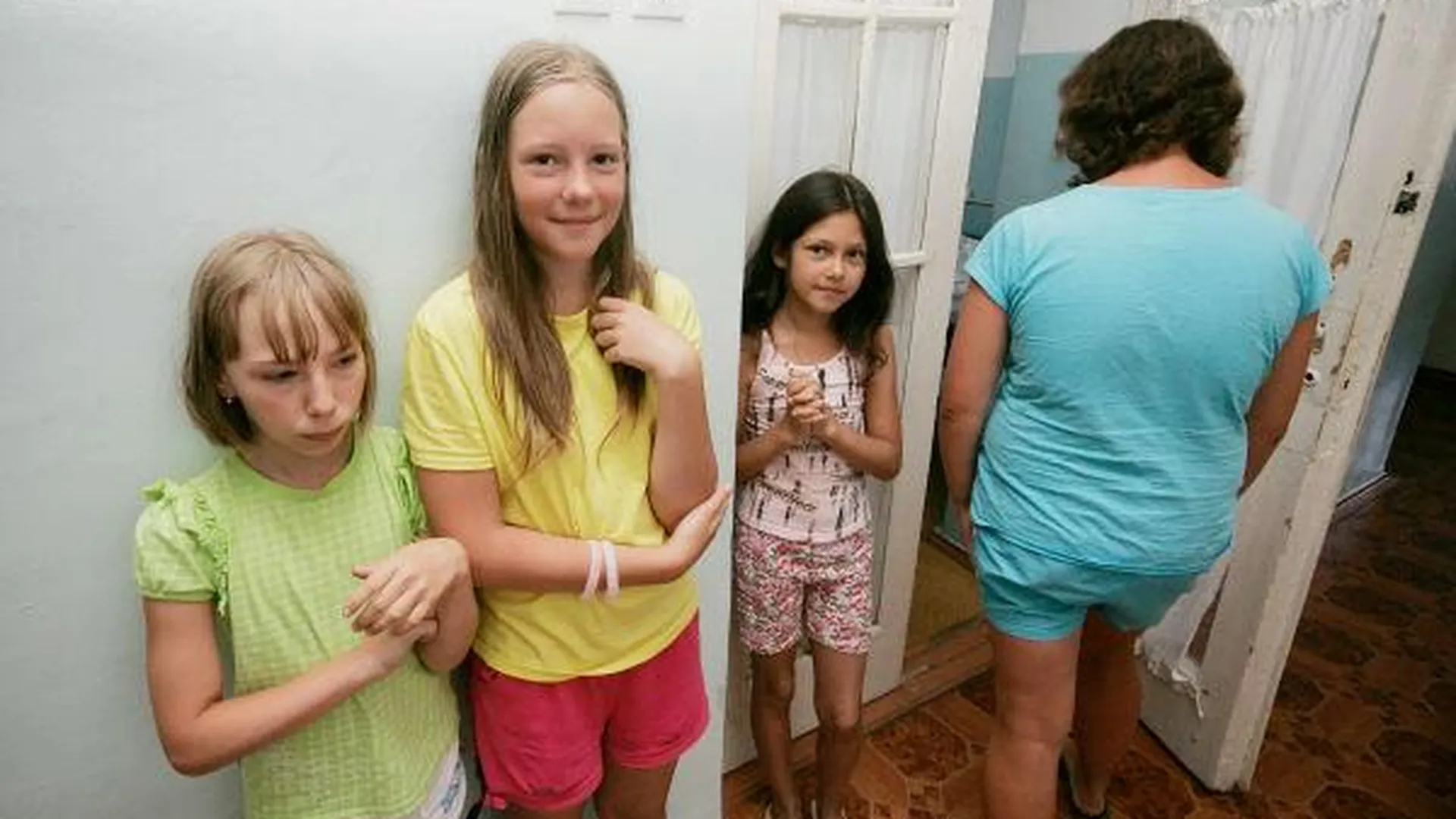 Более 40 детей и 6 взрослых отравились в лагере Чеховского района