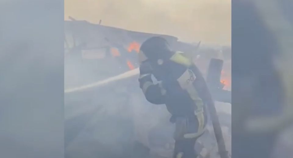 МЧС: пожар в городе Вихоревка в Иркутской области локализован