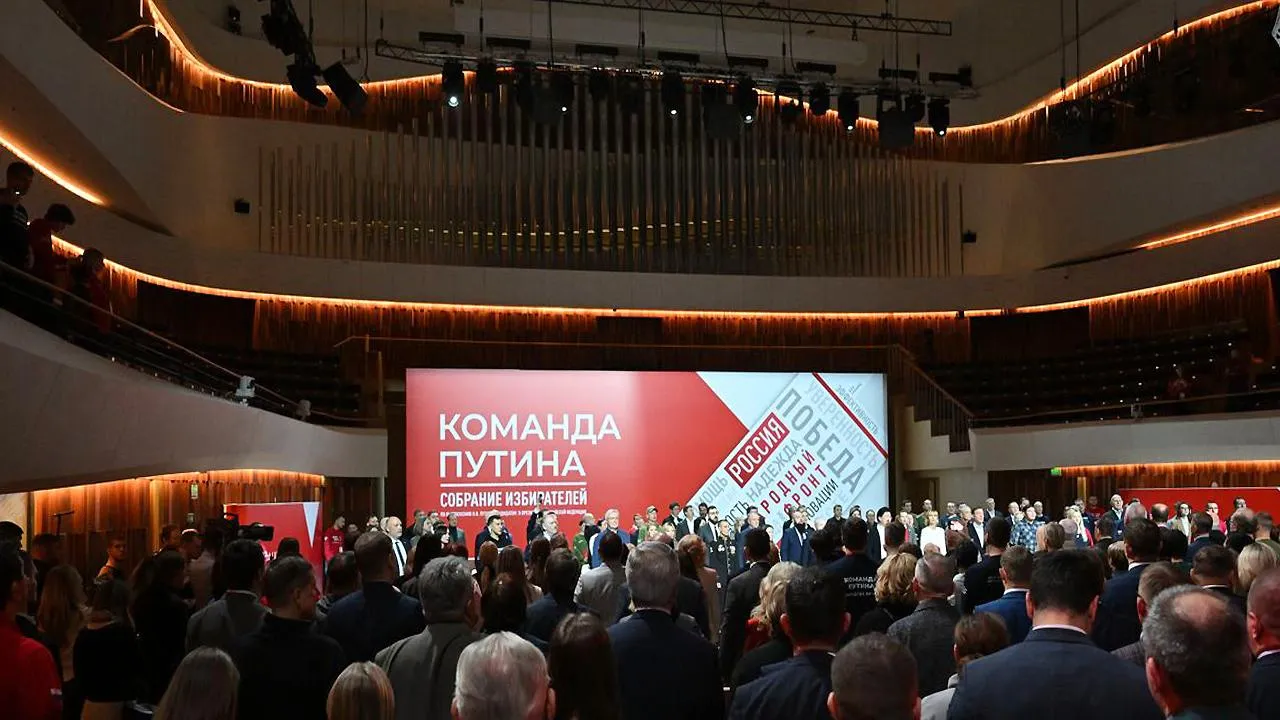 Анна Пахомова: под руководством Владимира Путина страна продолжит активное развитие экономики