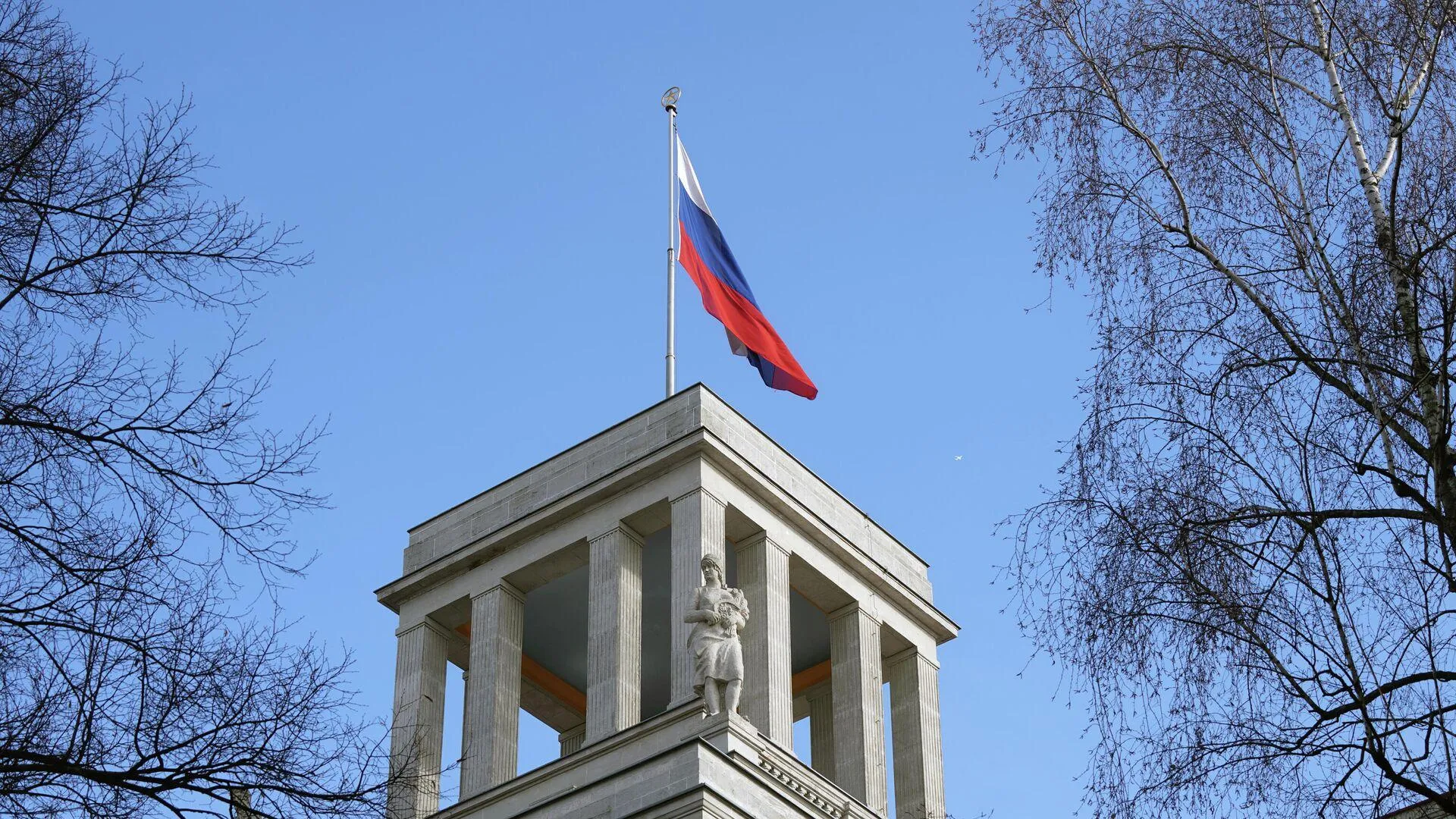 Послу России в ФРГ выразили протест из-за «кибератаки на СДПГ»