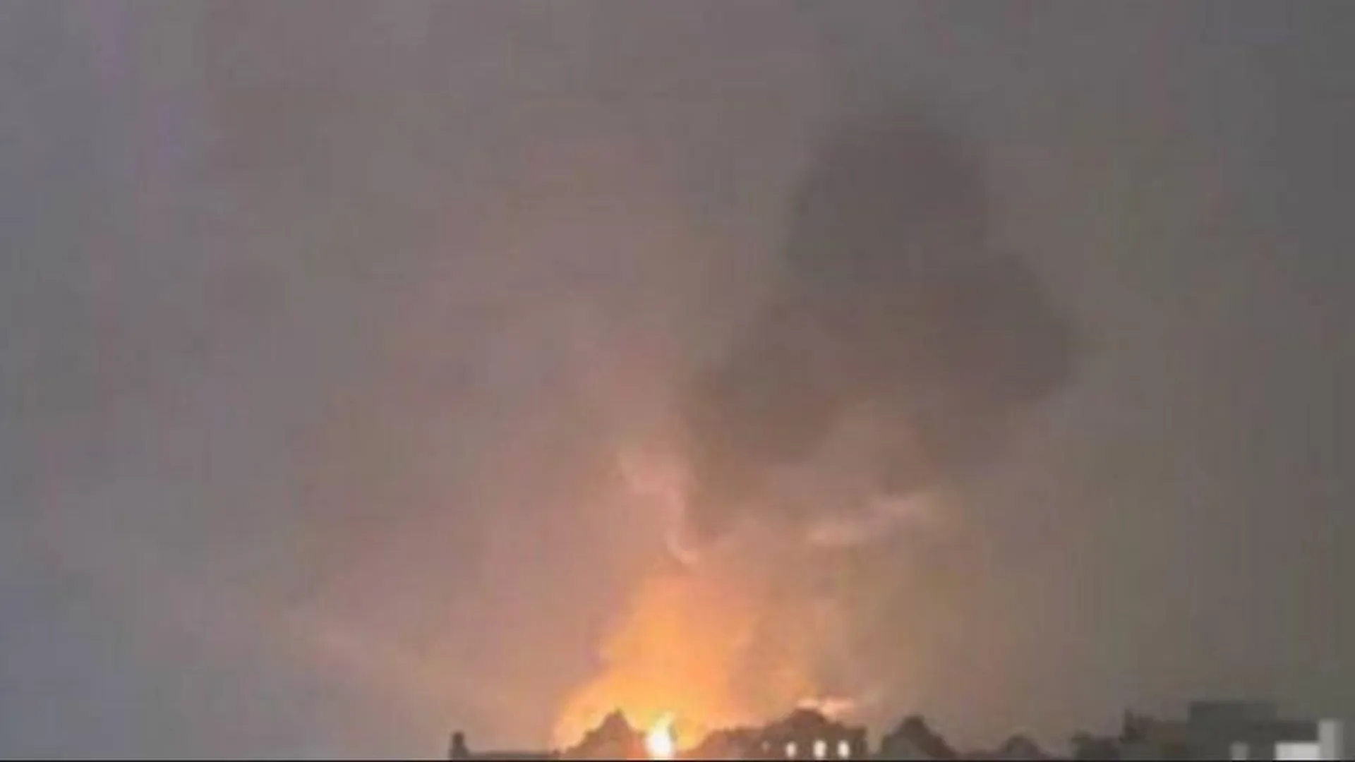 Shot: беспилотники ВСУ атаковали НПЗ под Калугой, начался пожар