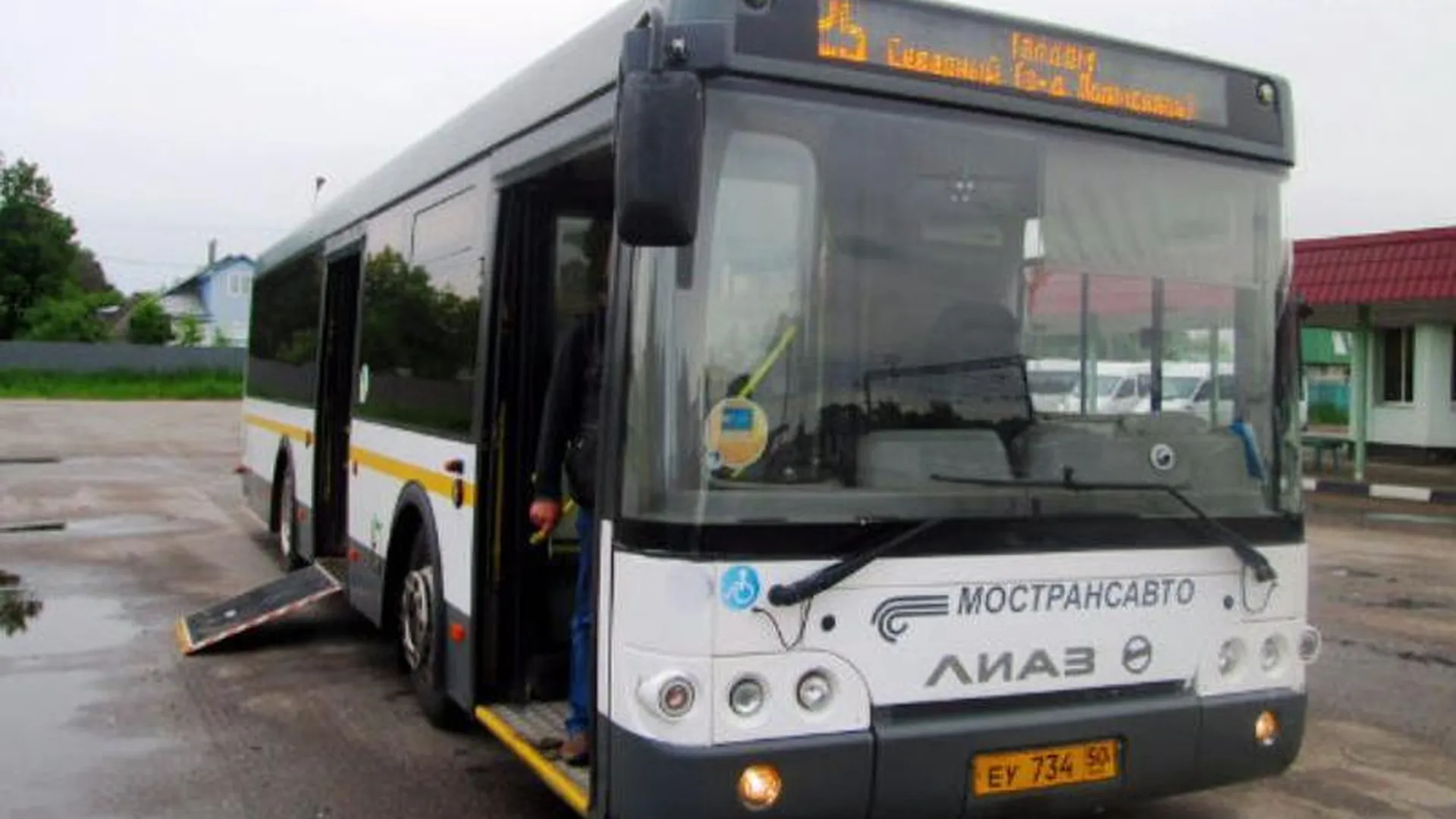 Тремя новыми автобусами обзавелся Чеховский район  