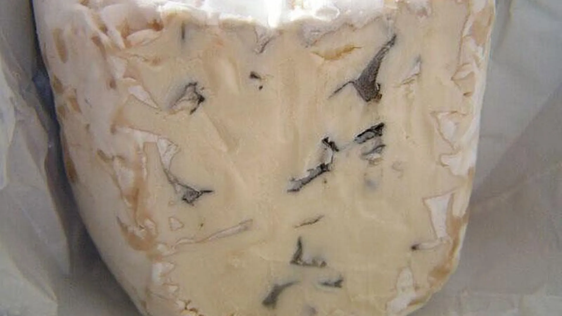 Ученые: употребление сыра с плесенью продлевает жизнь