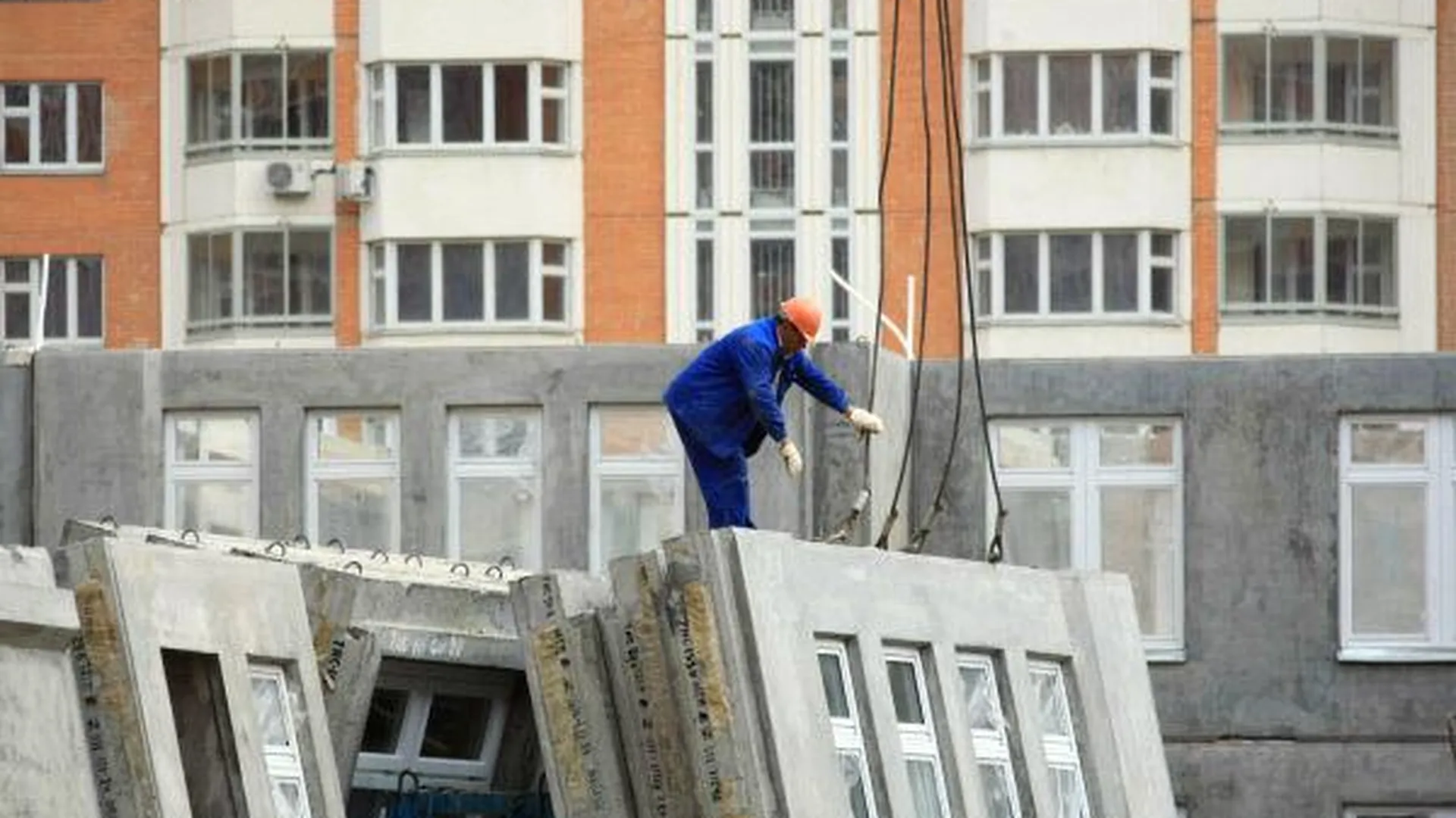 Почти 6 млн руб отдали строители-нарушители в Подмосковье