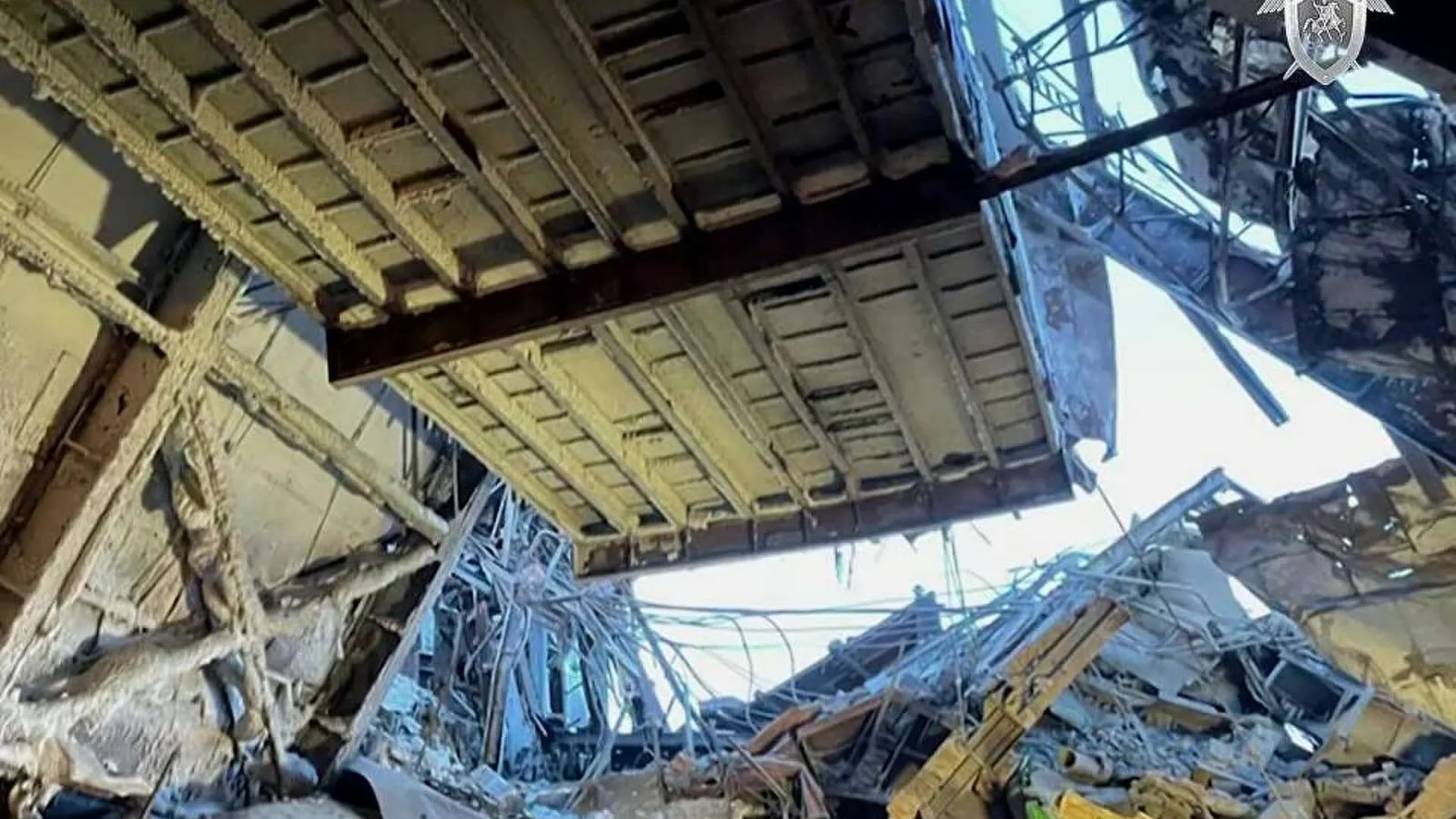 Число погибших при обрушении на фабрике в Норильске достигло трех человек