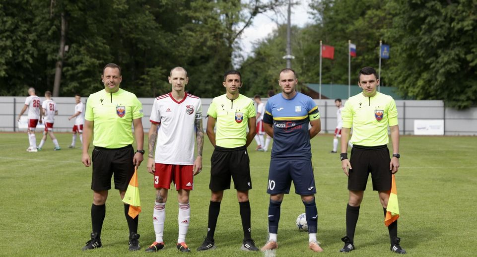 Футбольная команда из Солнечногорска возглавила турнирную таблицу Лиги Б-1