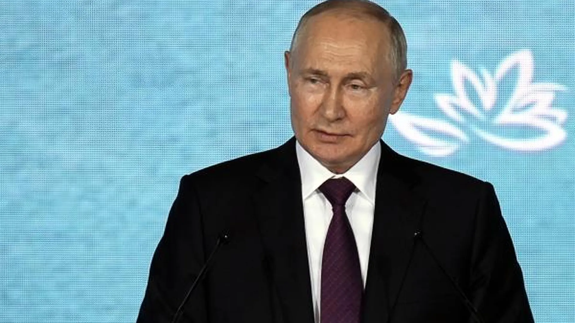 Путина спросили на ВЭФ о второй волне мобилизации. Что ответил президент