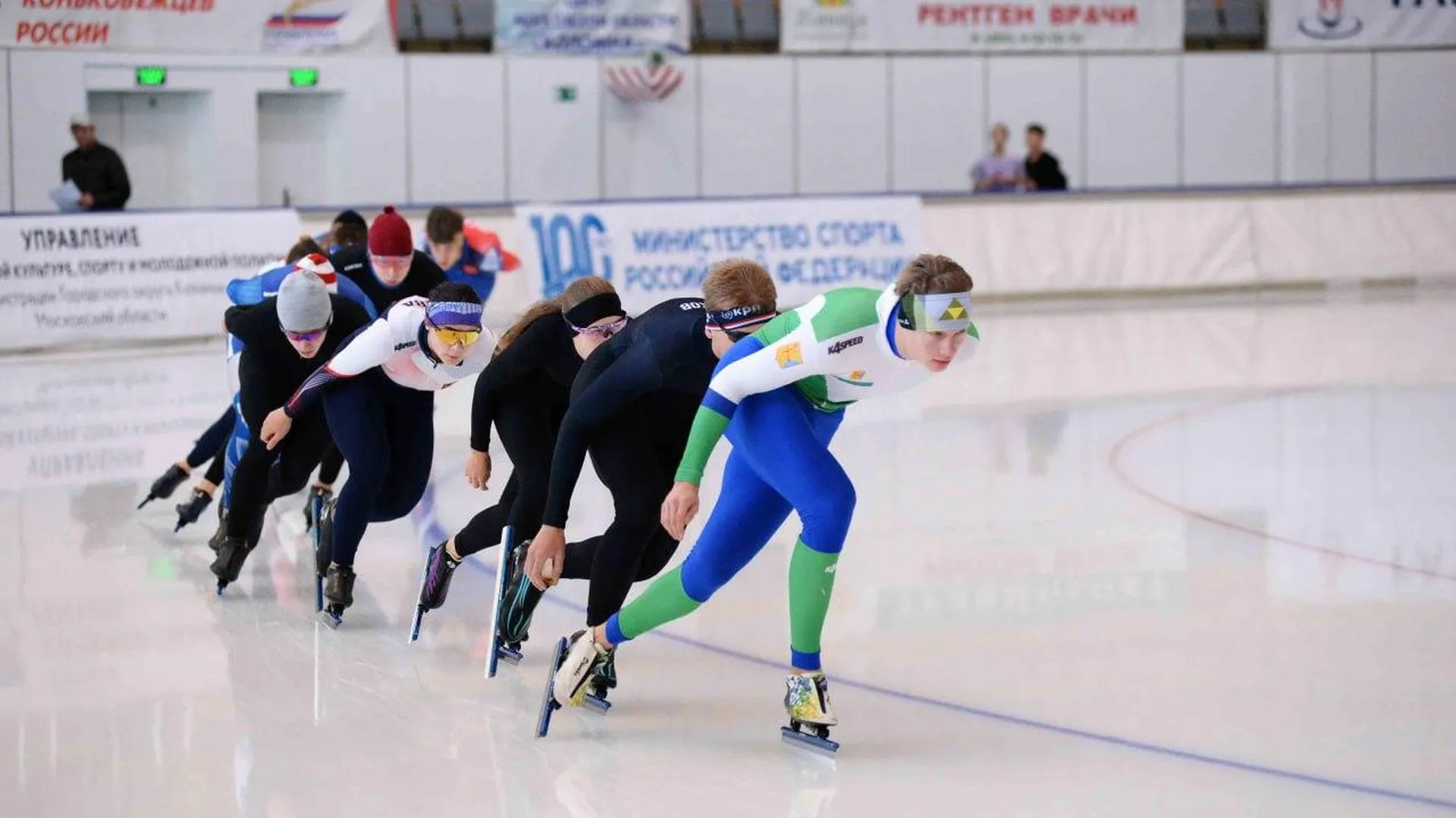 Сборная страны по конькобежному спорту приступила к тренировкам в Коломне
