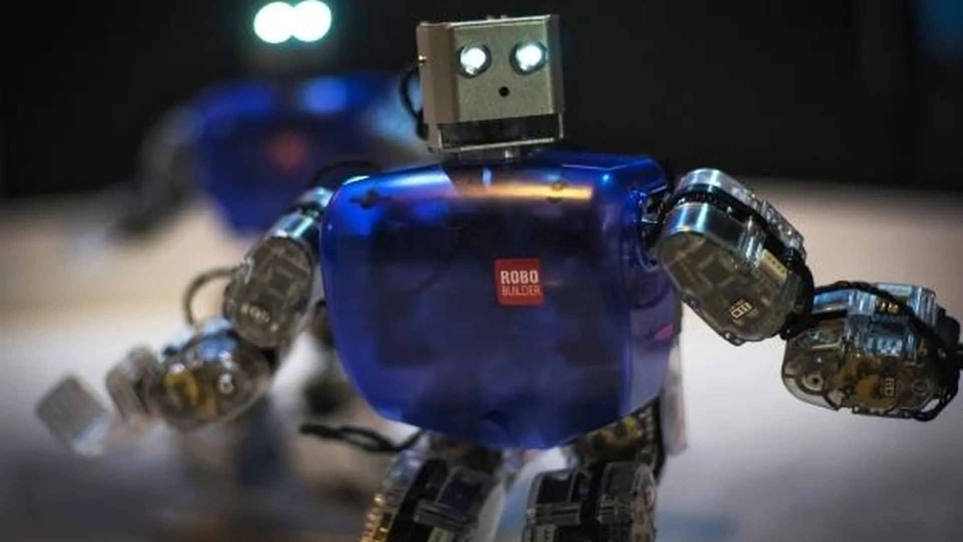 Новейших роботов покажут на выставке «Армия-2015» в Кубинке