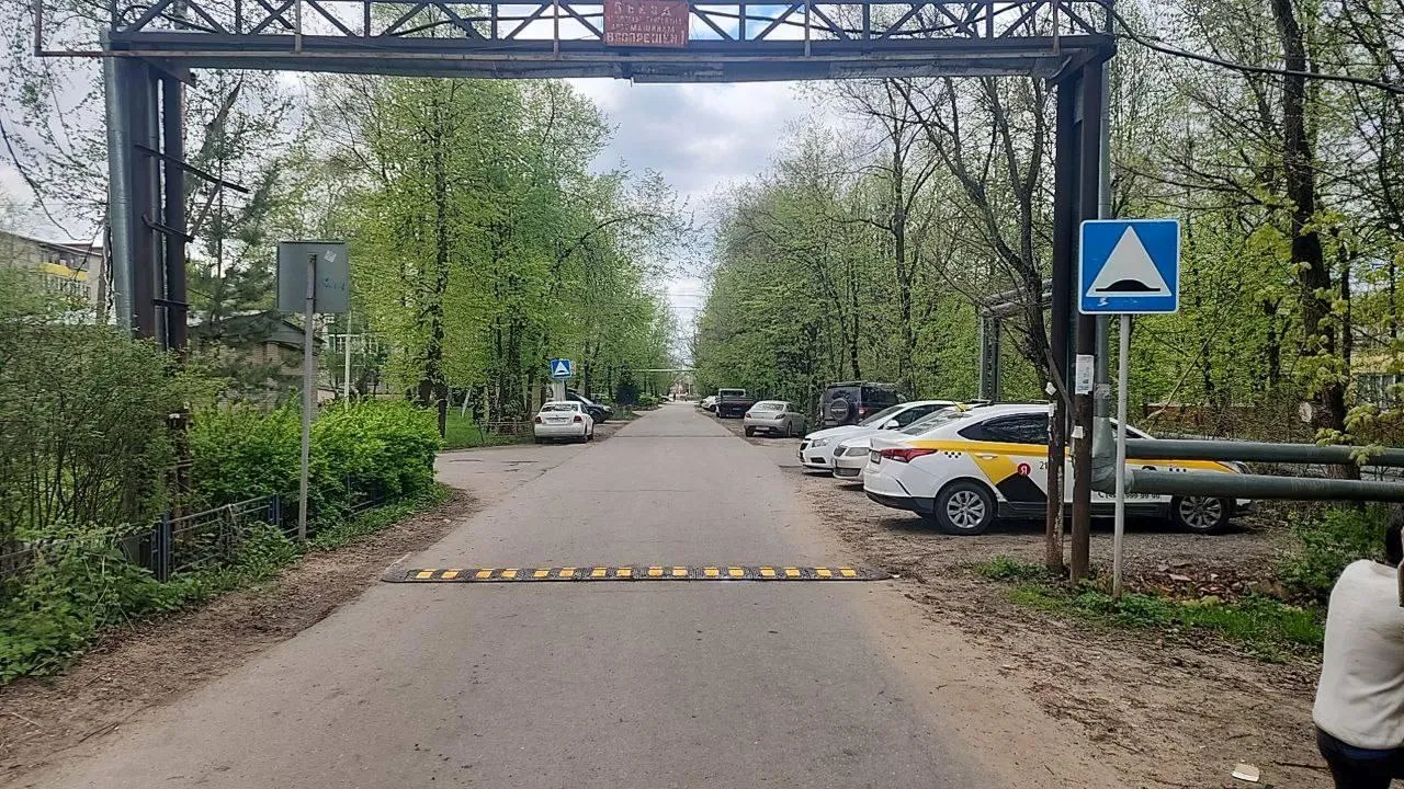 Дорожные знаки и искусственные неровности отремонтировали в Лобне | 360°