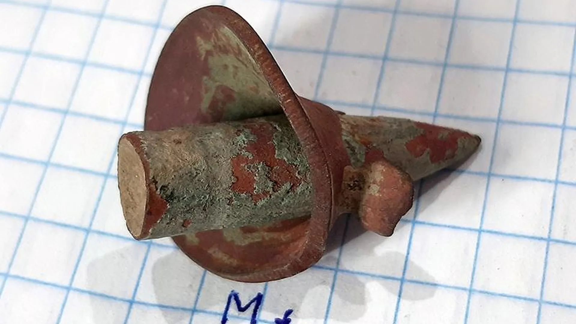 Охотник за сокровищами из Софрино нашел в поле артефакт времен ВОВ