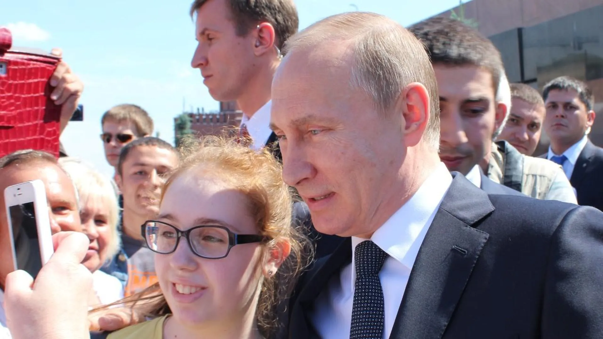 ФОМ: 81 процент россиян положительно оценивают работу Путина