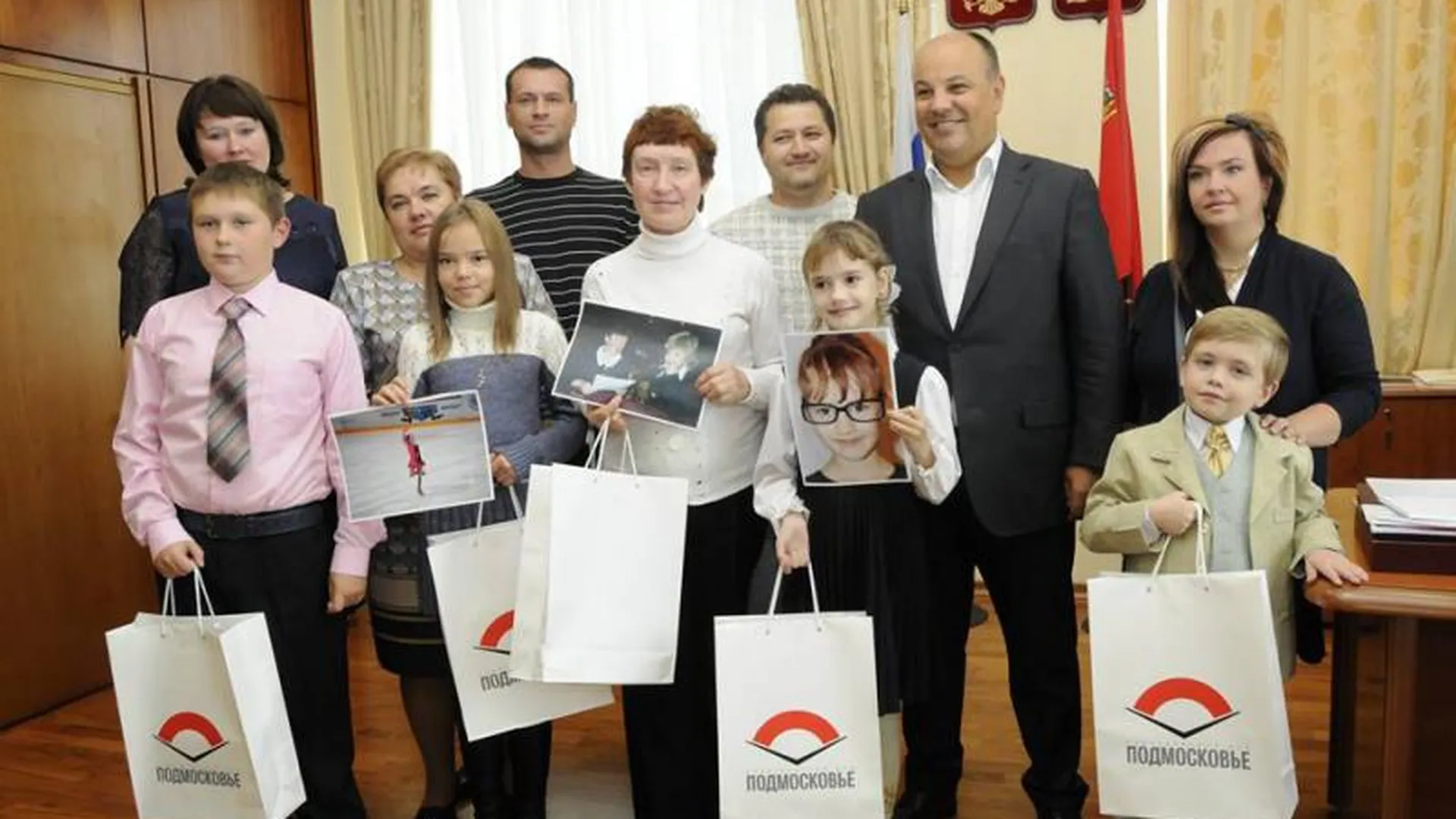 Победители конкурсов газеты «Наше Подмосковье. Неделя» получили свои призы