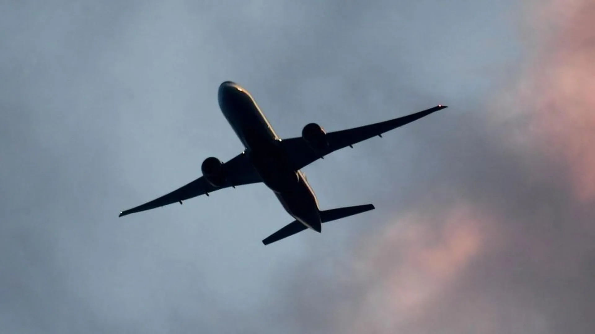Колесо отвалилось у Boeing при взлете в аэропорту Йоханнесбурга