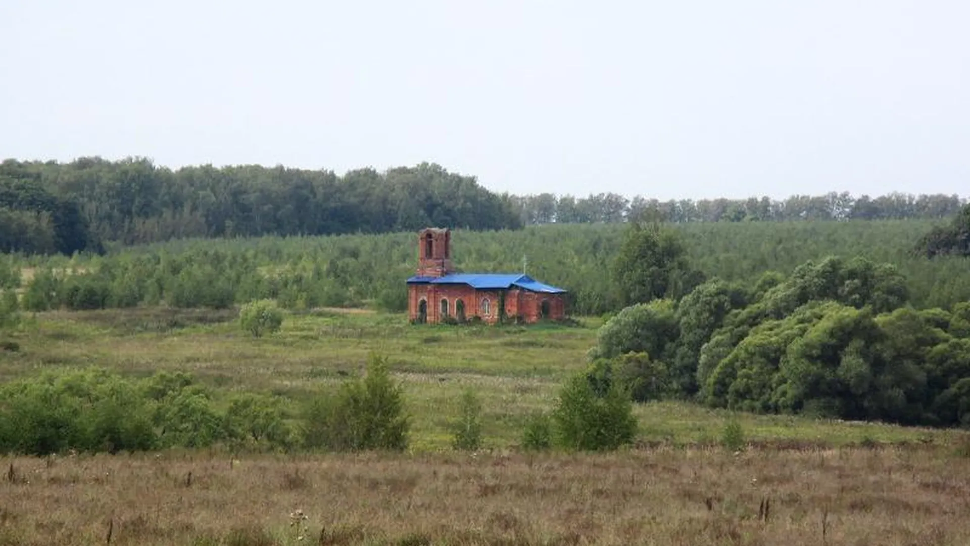 Церковь среди полей в урочище Зименки 