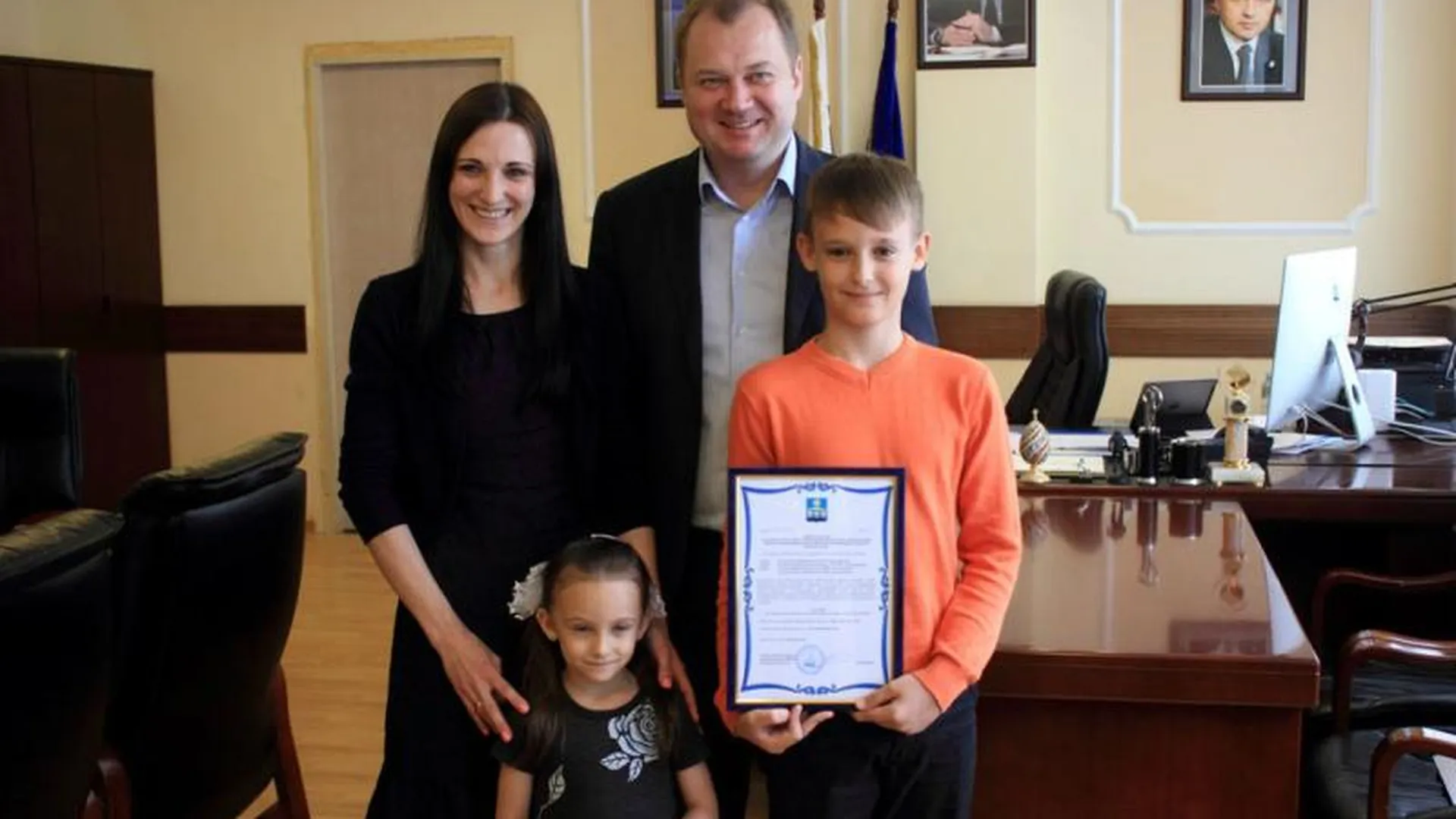 Жилищный сертификат вручили молодой семье из Солнечногорского района