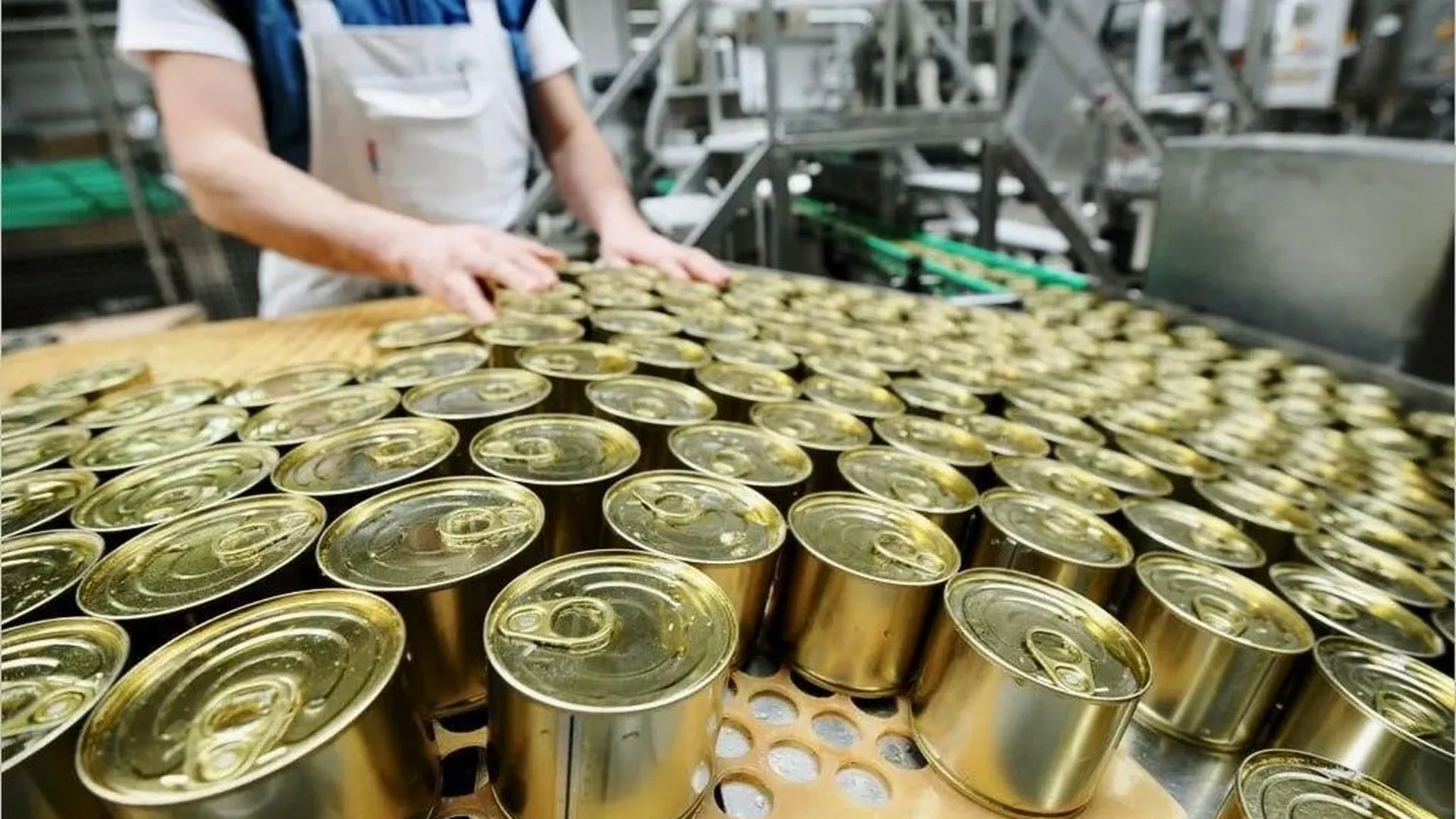 Производство мясосодержащих консервов увеличили в Московской области