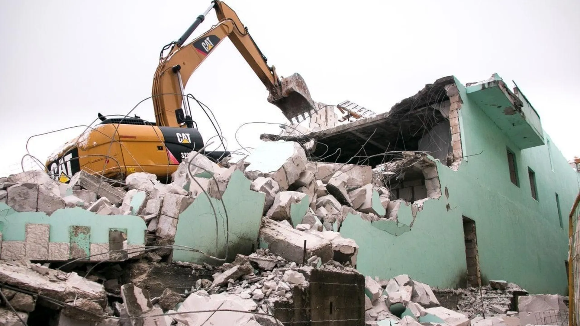 Свыше 300 объектов незавершенного строительства ликвидировали в Подмосковье в этом году