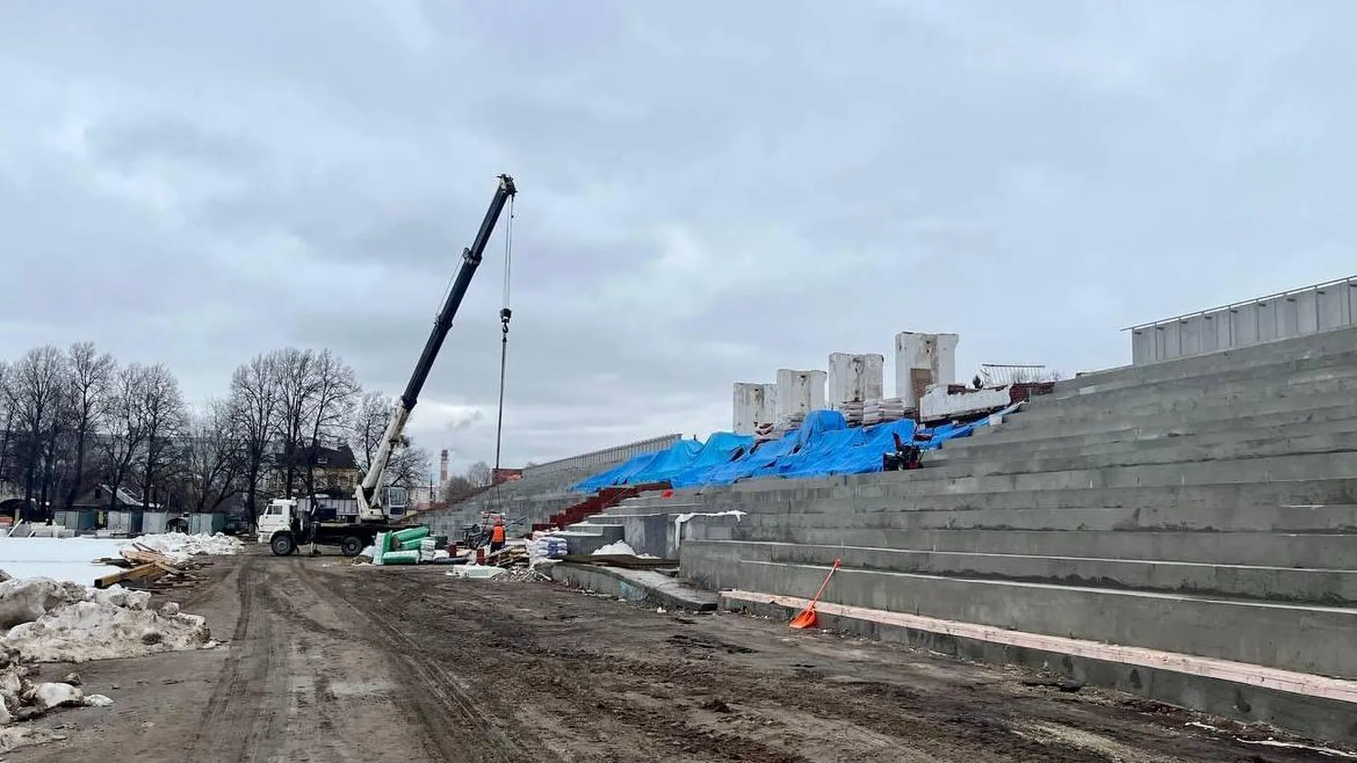 Строители завершили демонтажные работы на стадионе «Авангард» в Коломне