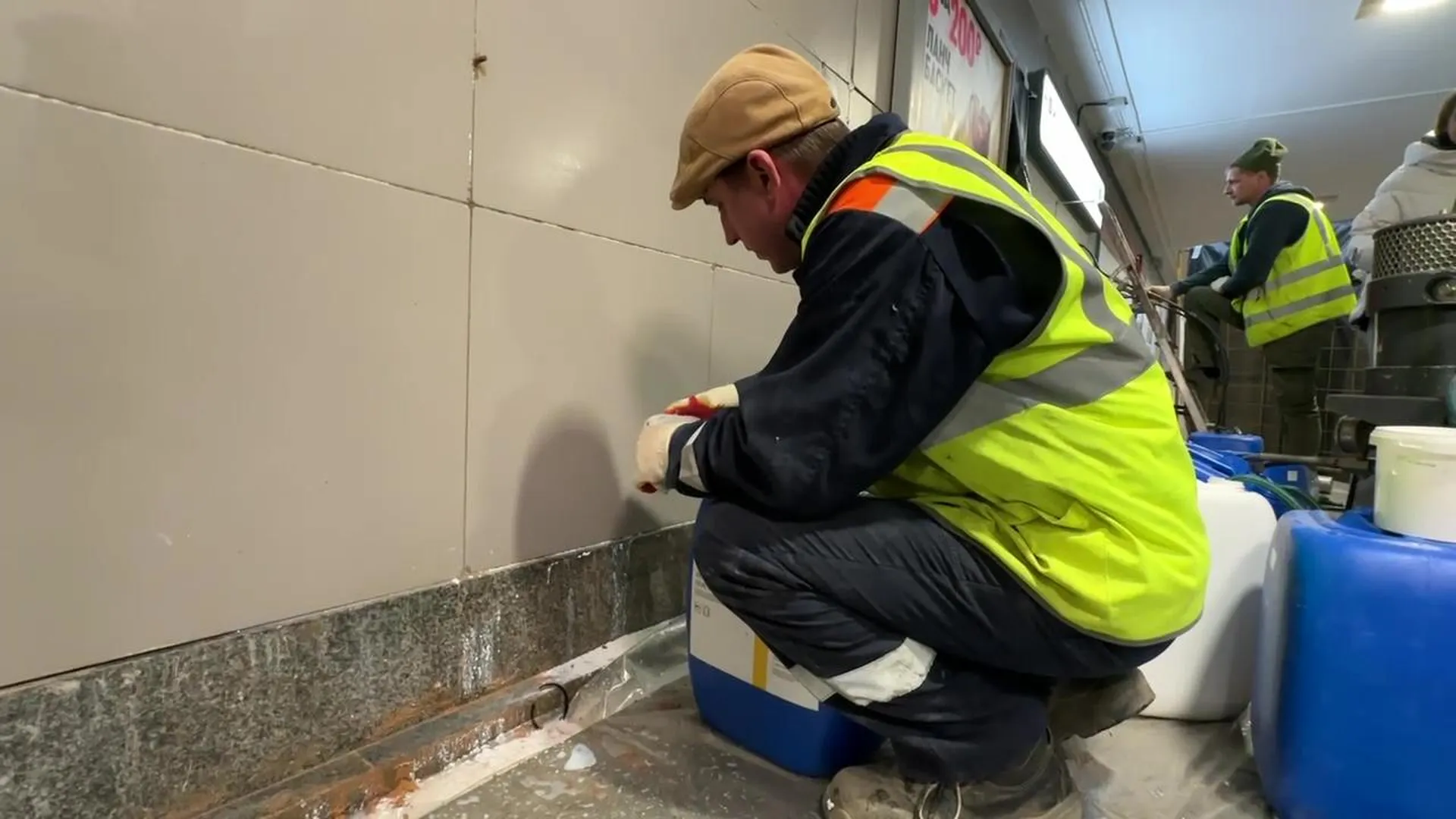 В Реутове начали ремонт подземного перехода на станции поездов МЦД-4