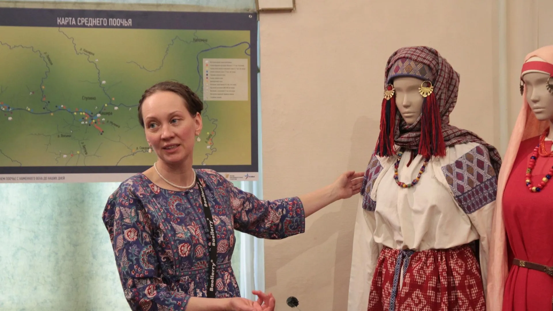 В Каширском краеведческом музее проходит выставка женского костюма разных эпох