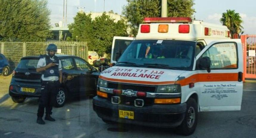 Два человека получили ранения в результате взрыва в Тель-Авиве