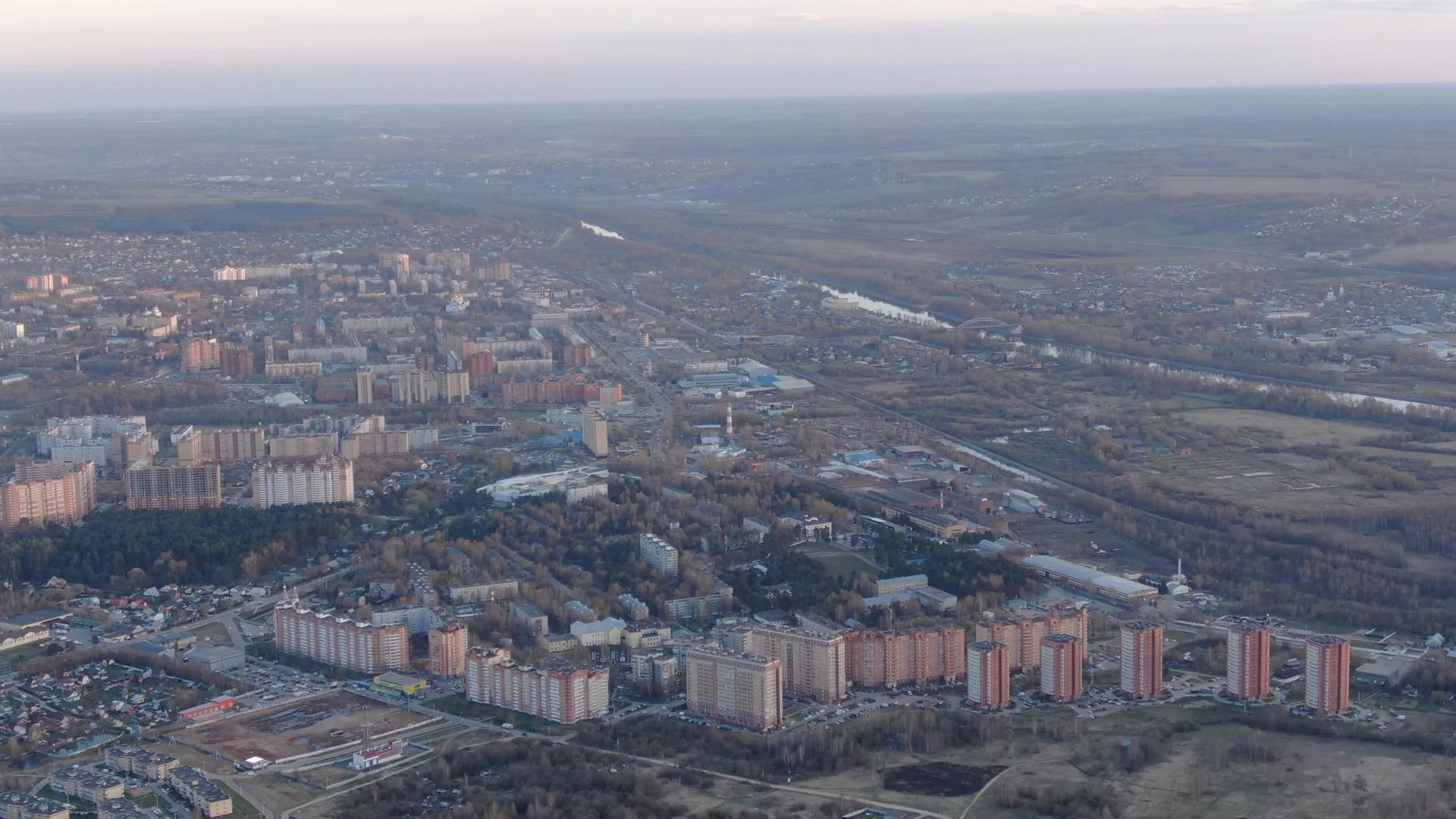 В Дмитровском городском округе воздушные шары прорезают облака