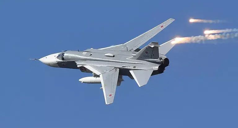 Беспилотники «коалиции» в Сирии два раза опасно сблизились с Су-24 ВКС России