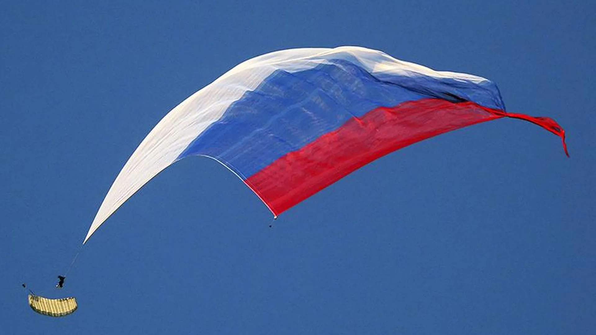 Луховицы – родина Государственного флага России