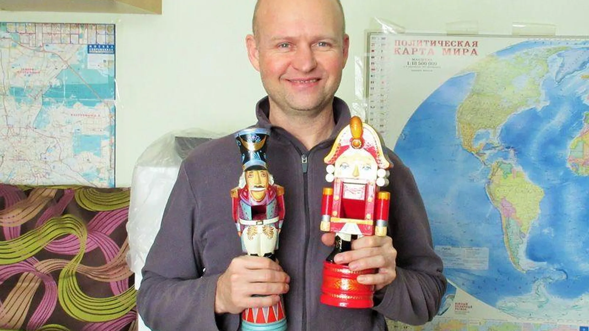 Александр Мельникович: «Через игрушки погружаешься в мир сказочного образа»