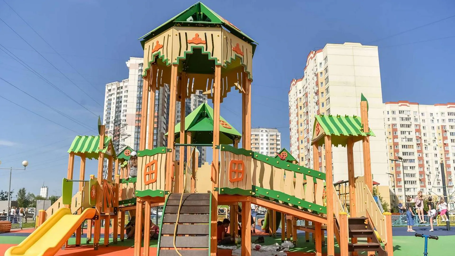 Губернаторские детские площадки установили во дворах Балашихи