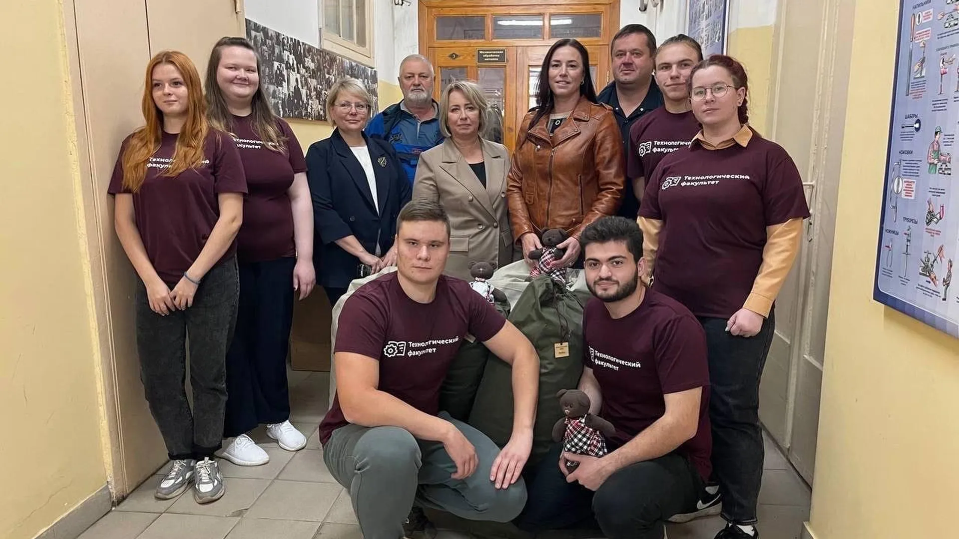 Студенты и преподаватели ГСГУ в Коломне отправили бойцам СВО очередную партию посылок