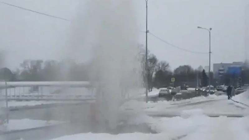 «Зимний фонтан» забил из-под земли в Чехове