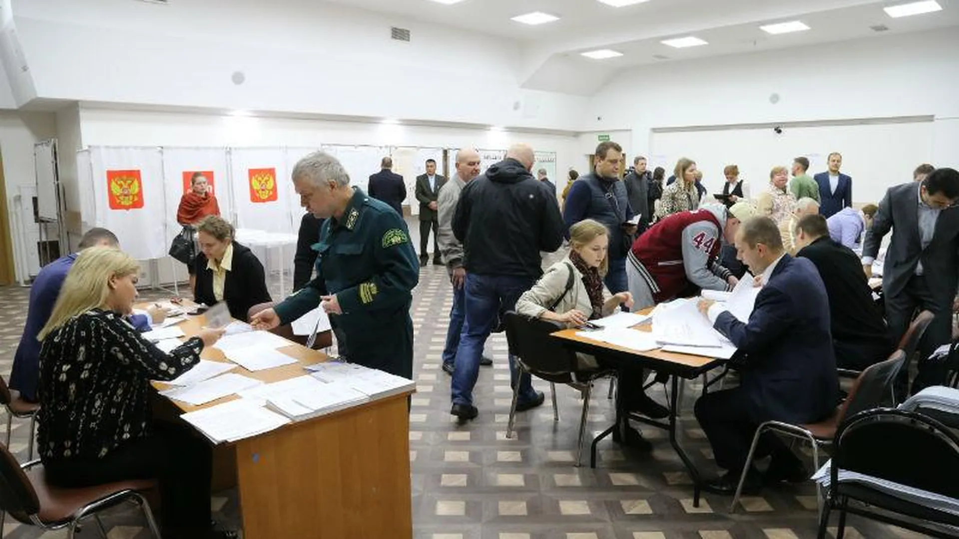 Около 10 тысяч избирателей в Подмосковье голосовали впервые