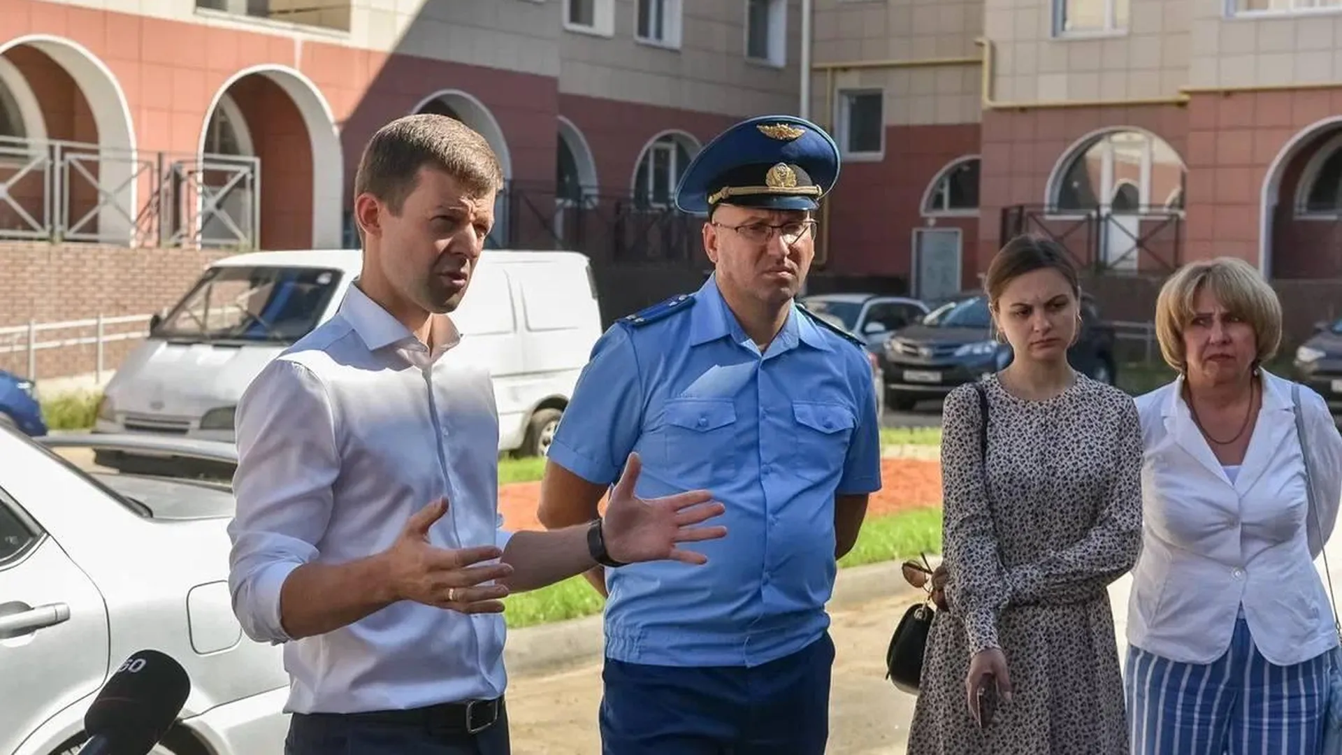 Глава Балашихи встретился с дольщиками ЖК «Леоновский парк»