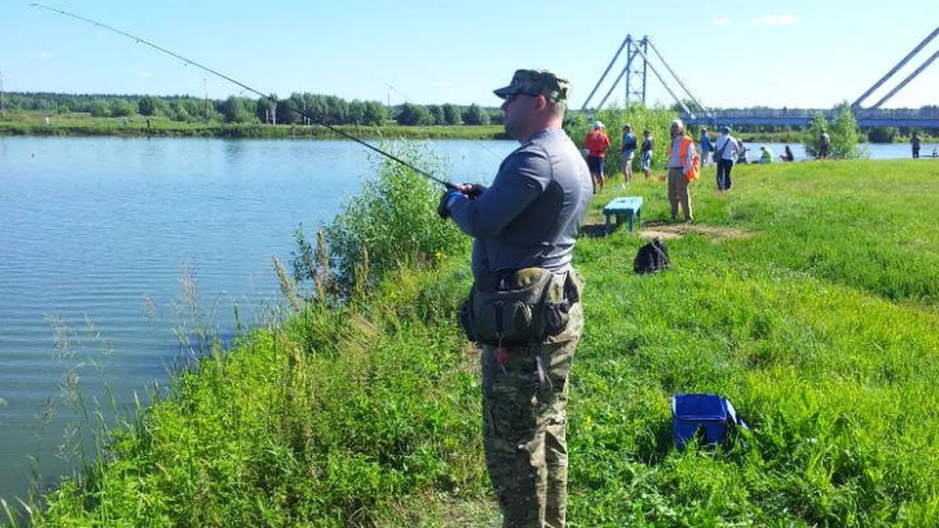 В Бронницах собрались более 150 рыболовов России