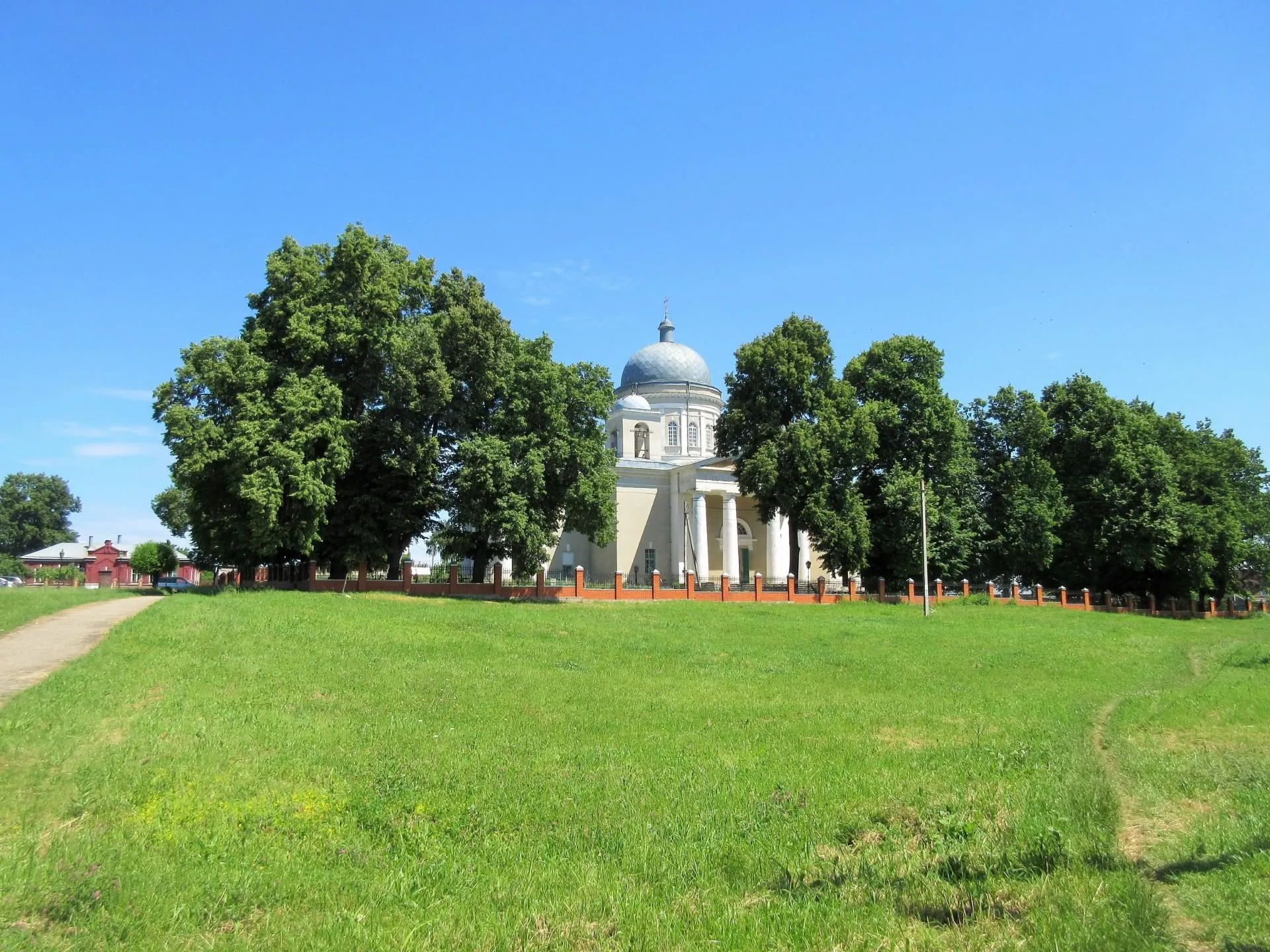 Никольская церковь в Серебряных Прудах