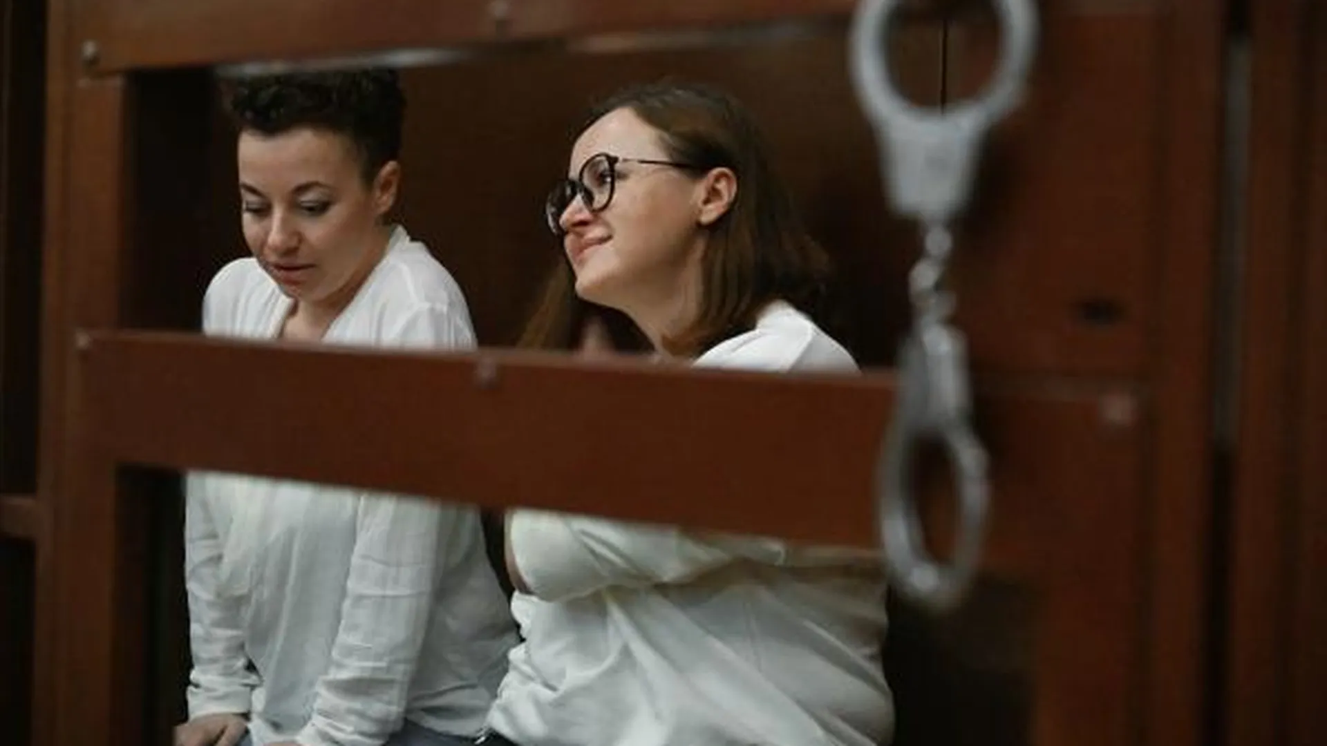 Суд в Москве продлил арест Беркович и Петрийчук по делу об оправдании терроризма